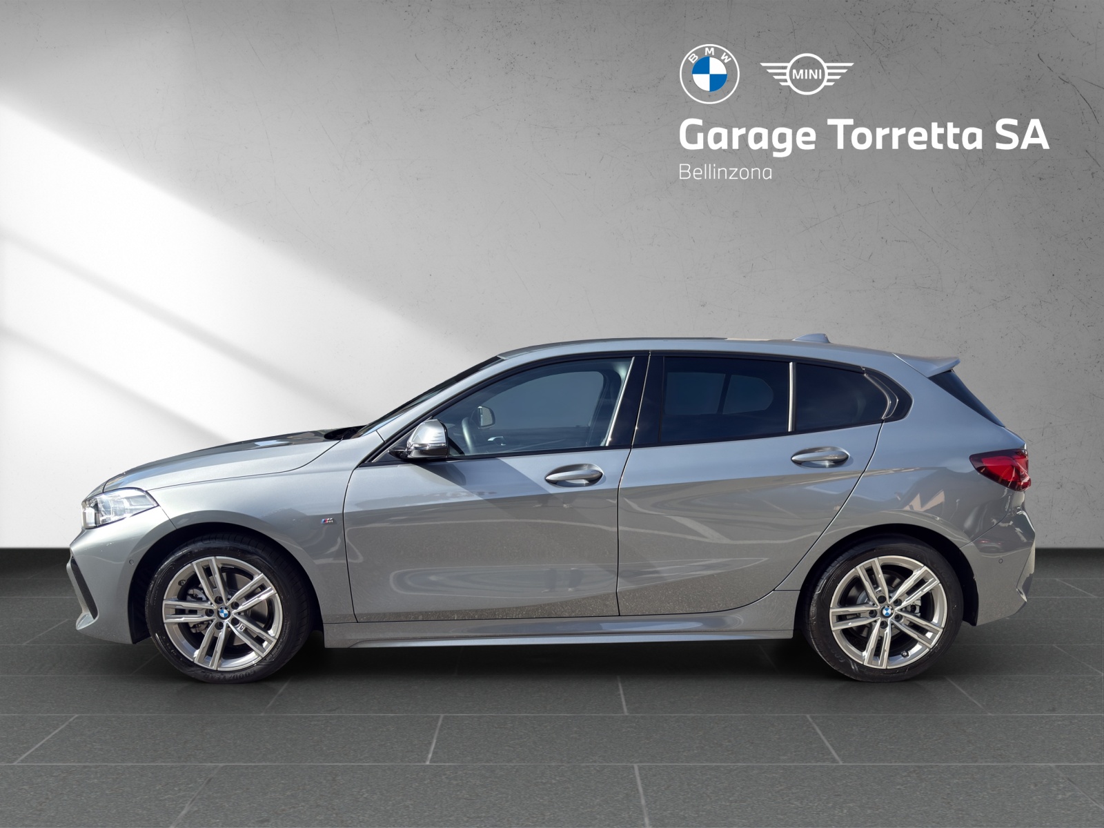 BMW 118i M Sport Steptronic-showroom-element-1