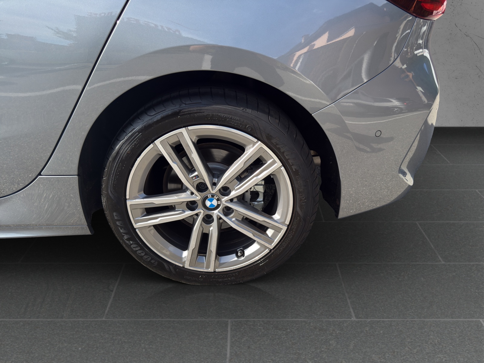 BMW 118i M Sport Steptronic-image-11