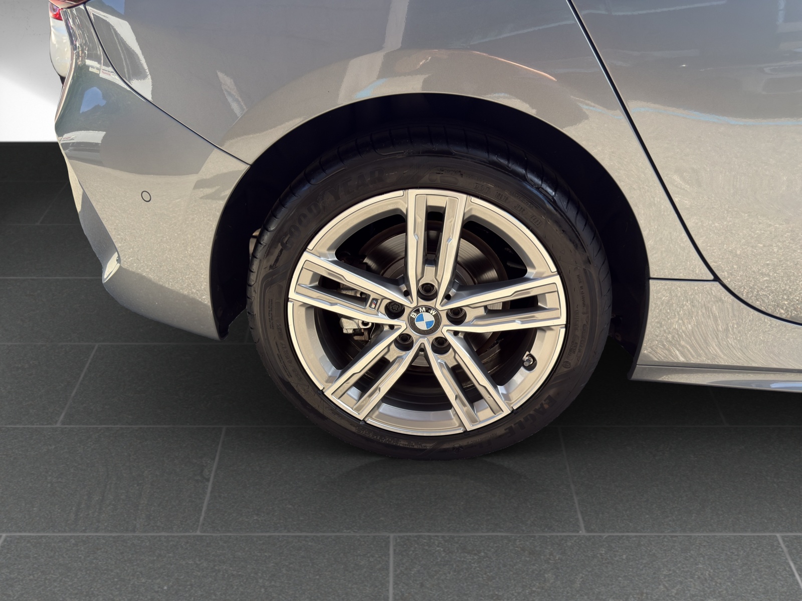 BMW 118i M Sport Steptronic-image-10