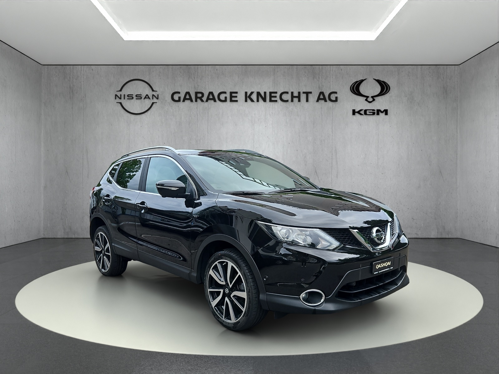 NISSAN Qashqai 1.6 dCi Tekna 4x4-showroom-element-1