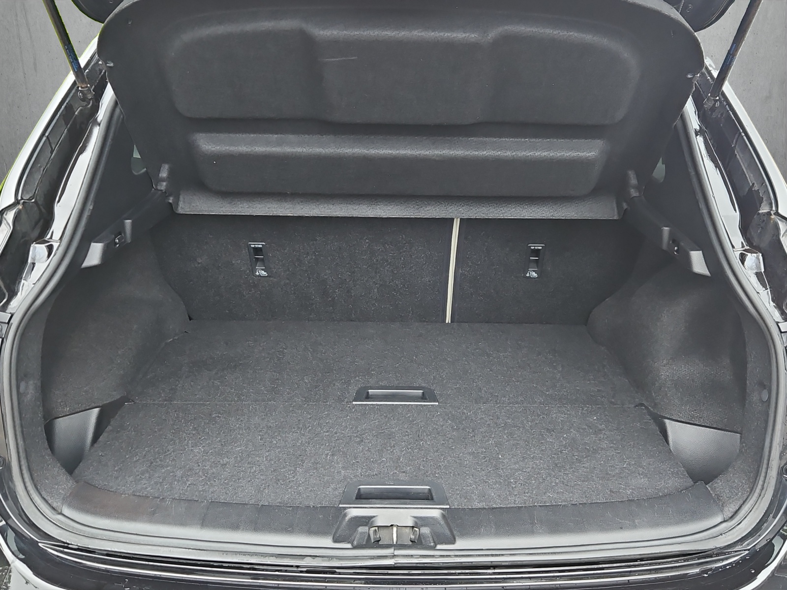 NISSAN Qashqai 1.6 dCi Tekna 4x4-image-13