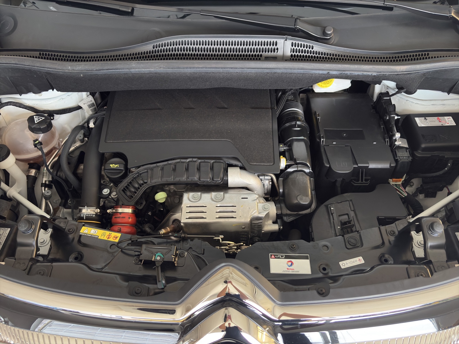 CITROEN C3 Aircross 1.2 SwissEAT6-image-16
