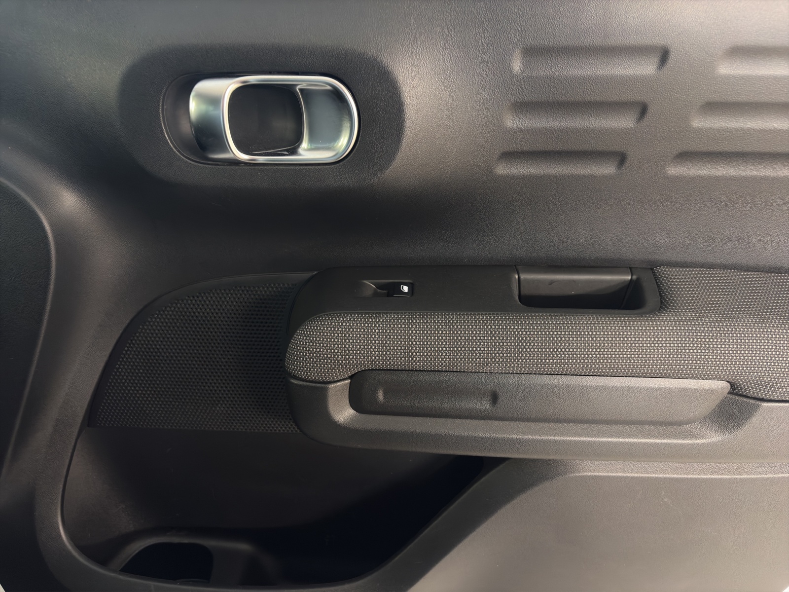 CITROEN C3 Aircross 1.2 SwissEAT6-image-13
