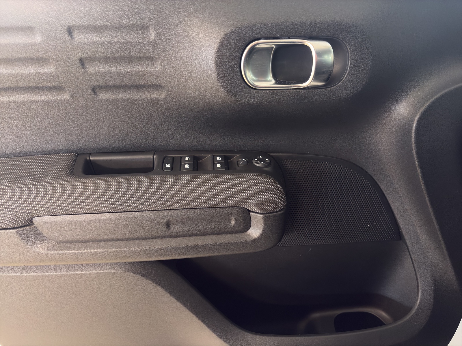 CITROEN C3 Aircross 1.2 SwissEAT6-image-14