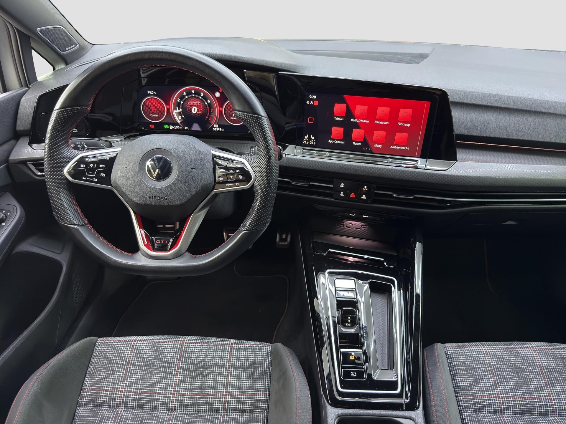 VW Golf 2.0 TSI GTI DSG-image-12
