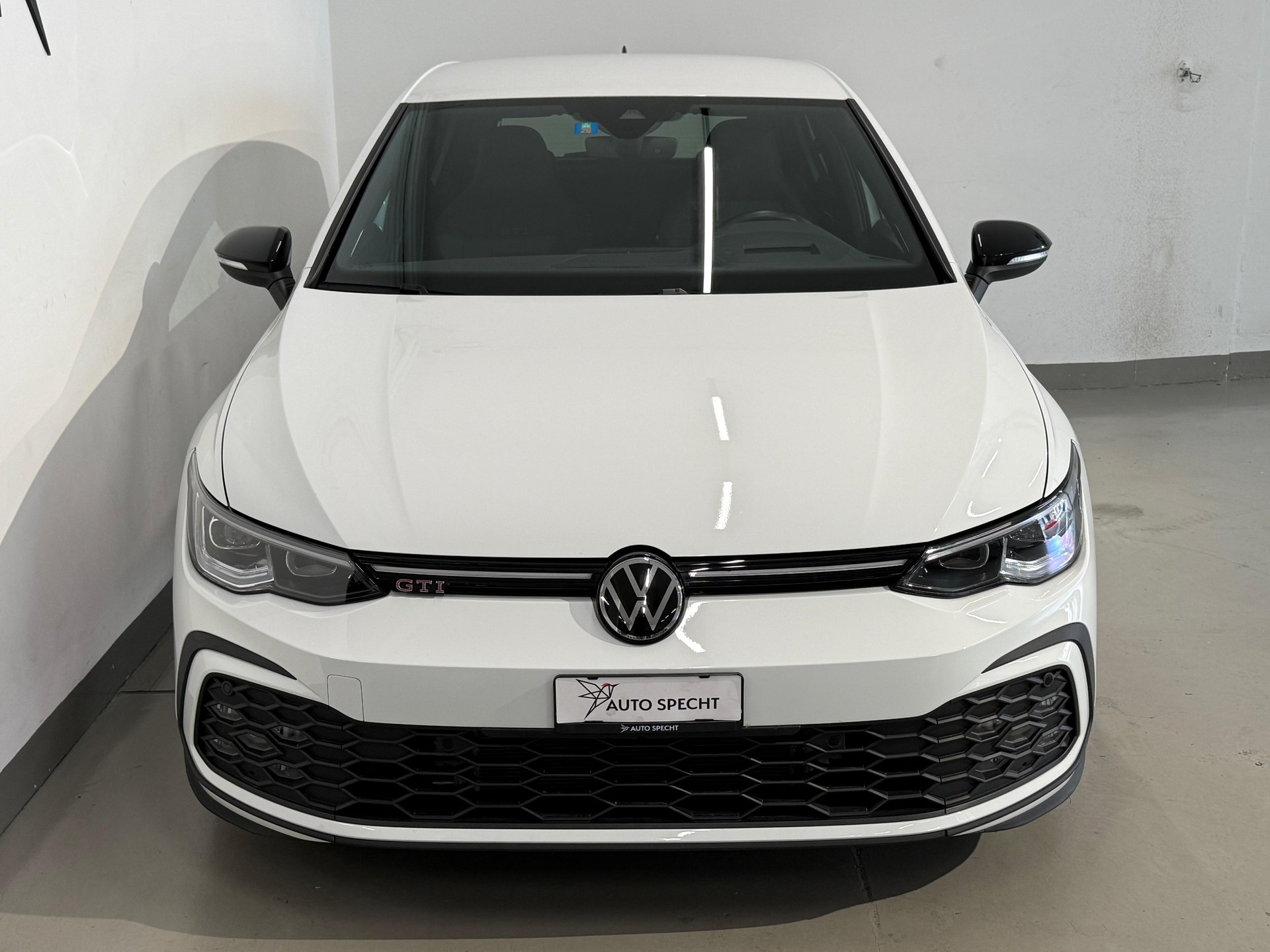 VW Golf 2.0 TSI GTI DSG-showroom-element-2