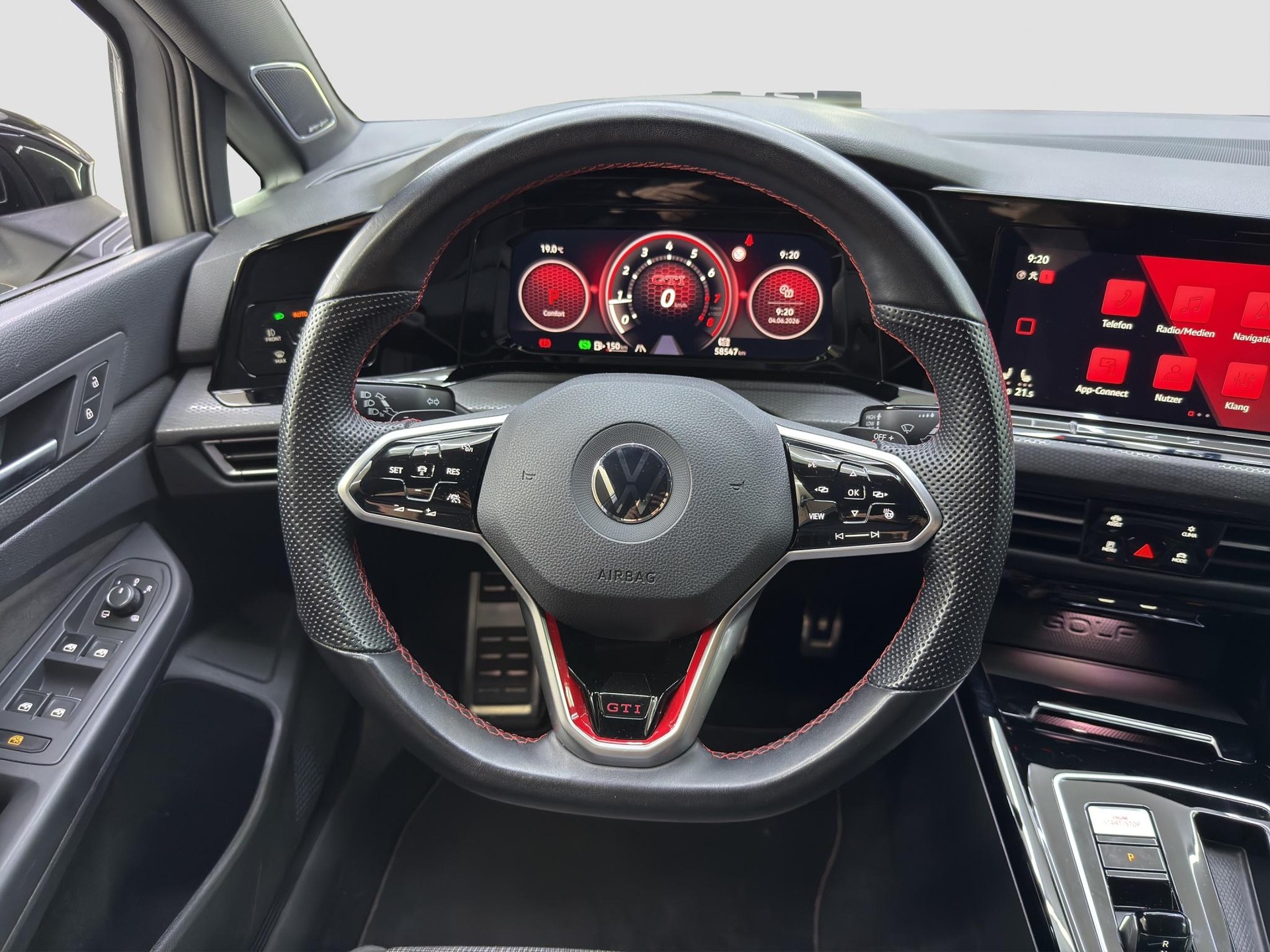 VW Golf 2.0 TSI GTI DSG-image-13