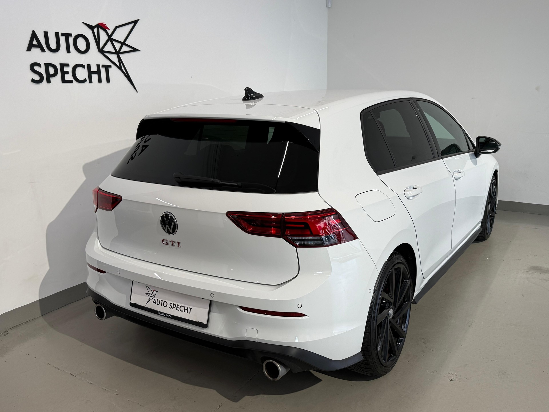 VW Golf 2.0 TSI GTI DSG-image-4
