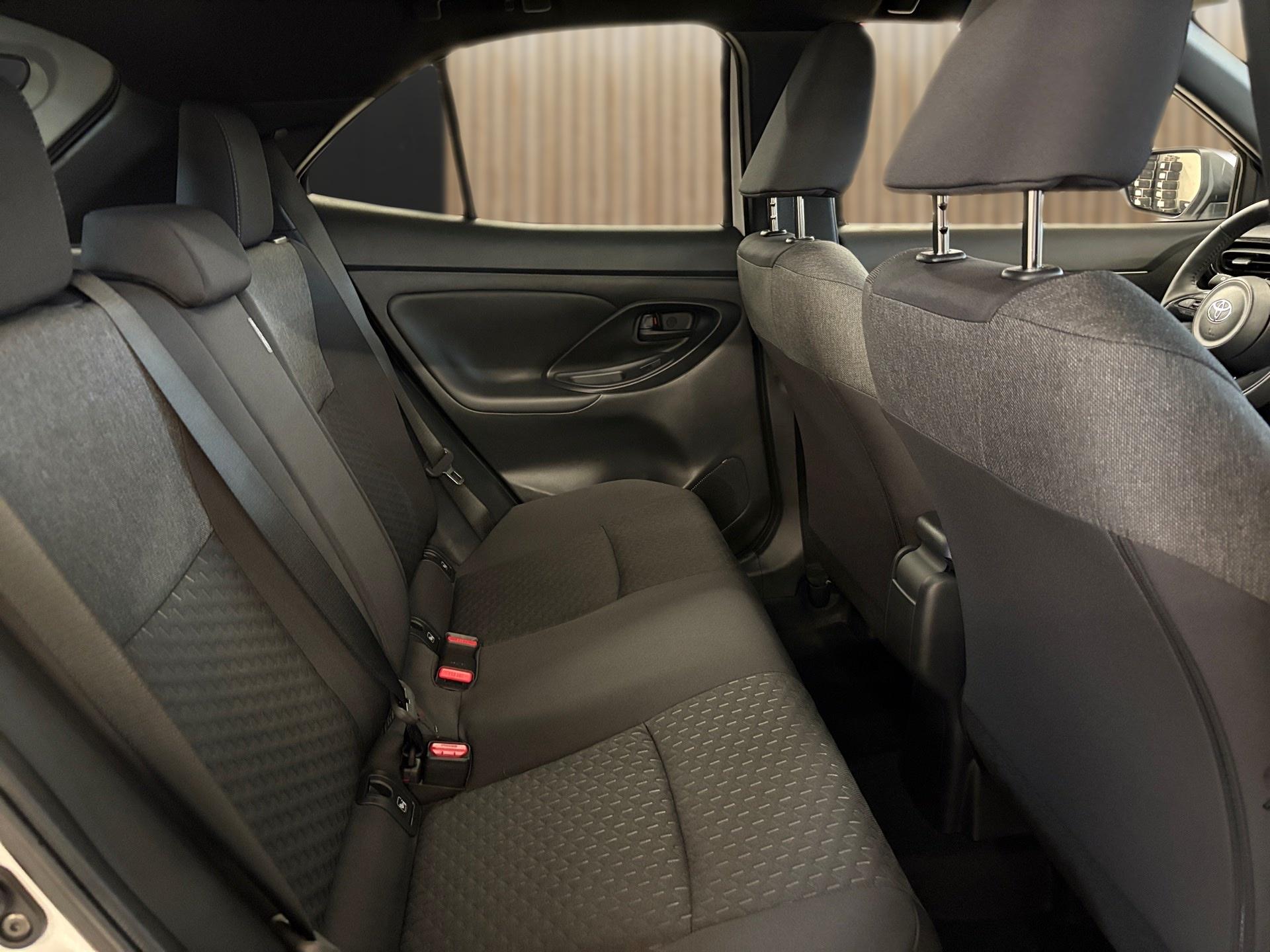 TOYOTA Yaris Cross 1.5 Trend e-CVT-image-13