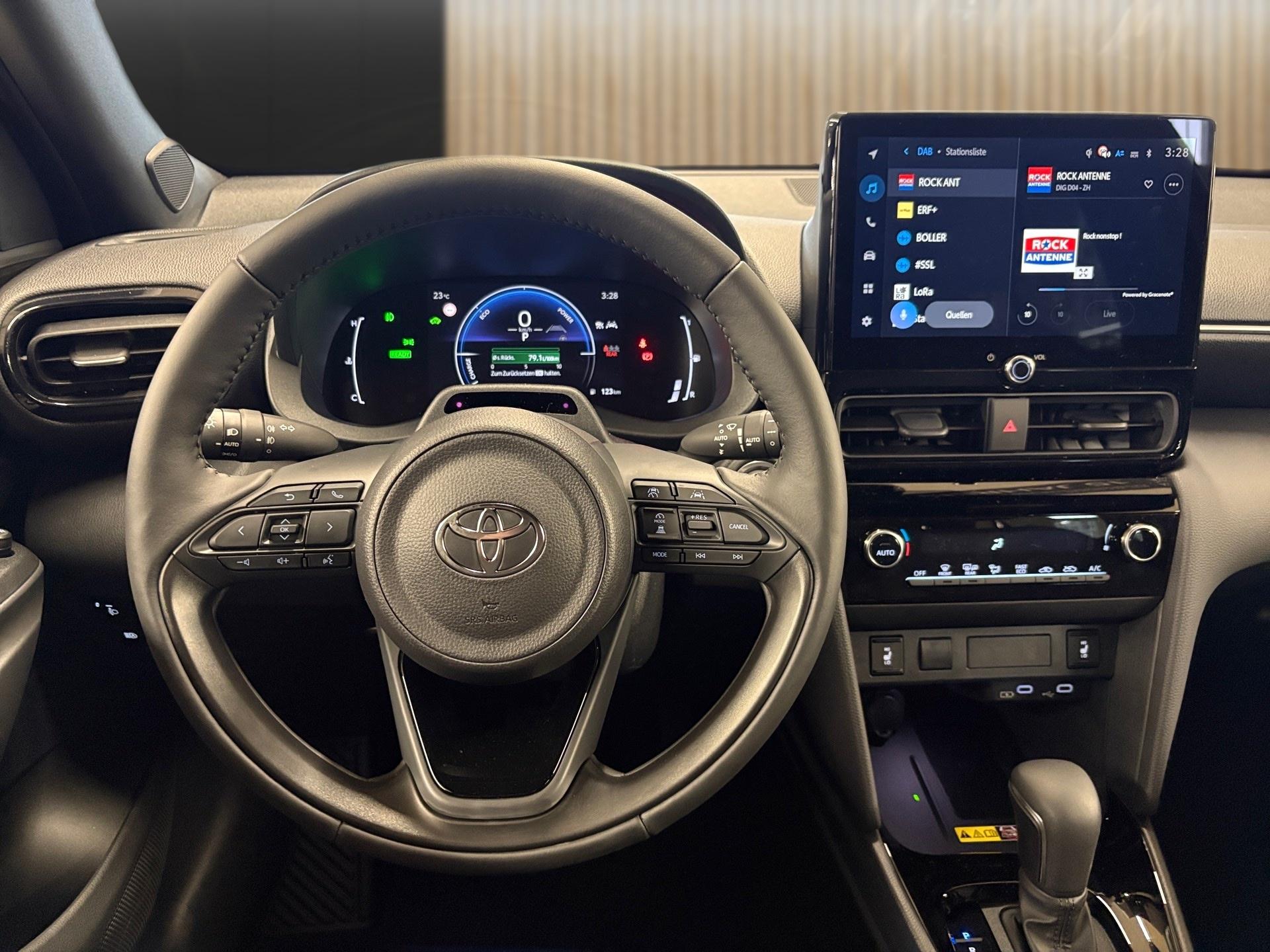 TOYOTA Yaris Cross 1.5 Trend e-CVT-image-11