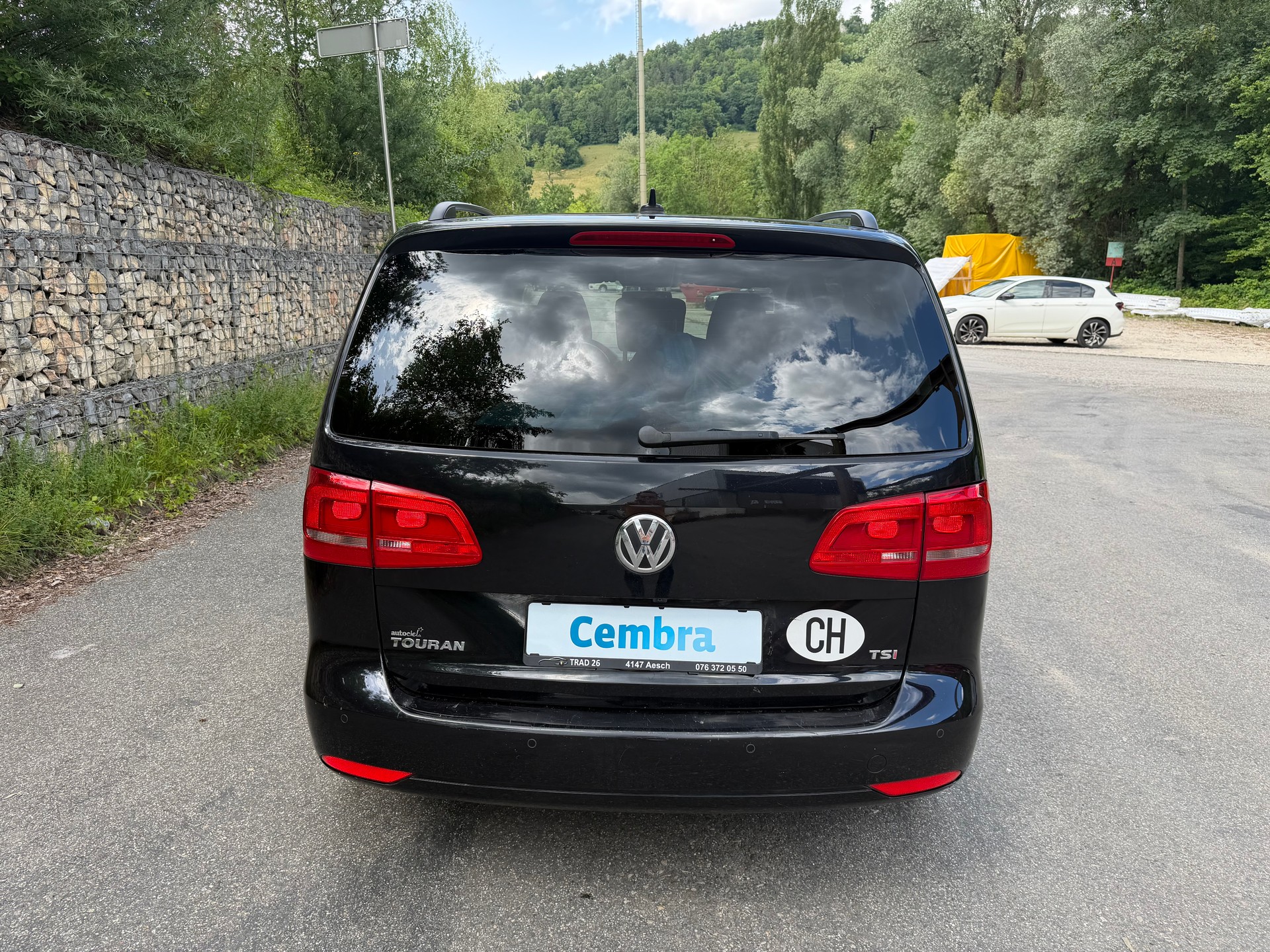 VW Touran 1.4 TSI Team DSG-image-5