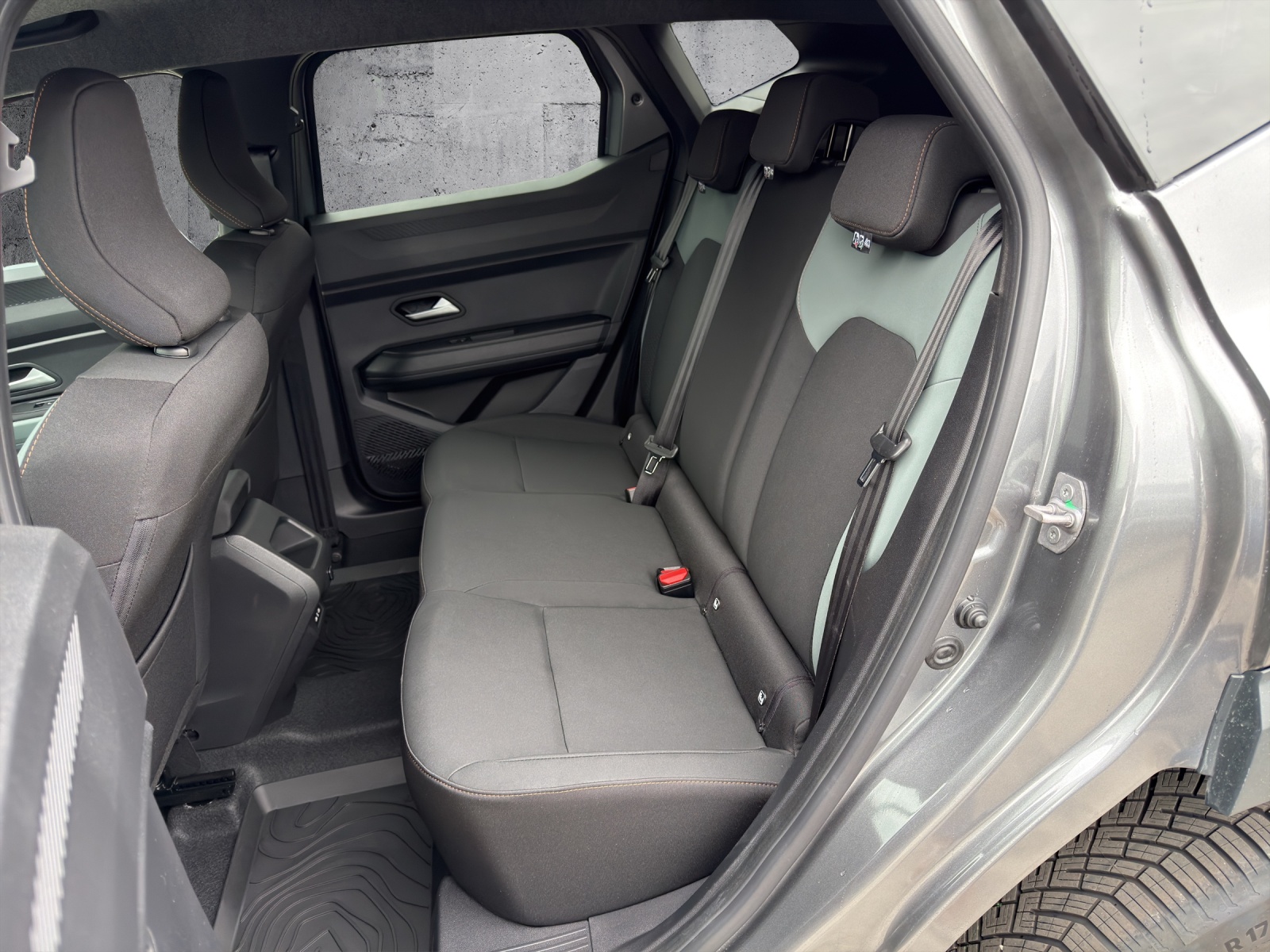 DACIA Duster TCe 150 48V Extreme 4x4 **Adaptiver Tempomat**-image-23