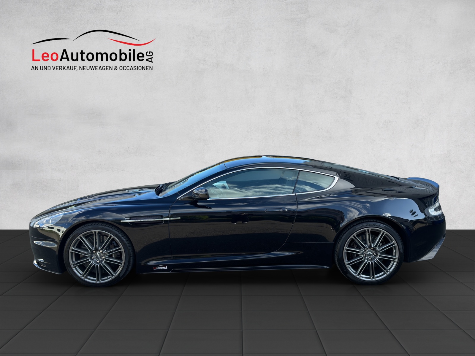 ASTON MARTIN DBS Coupé Touchtronic 2-showroom-element-1