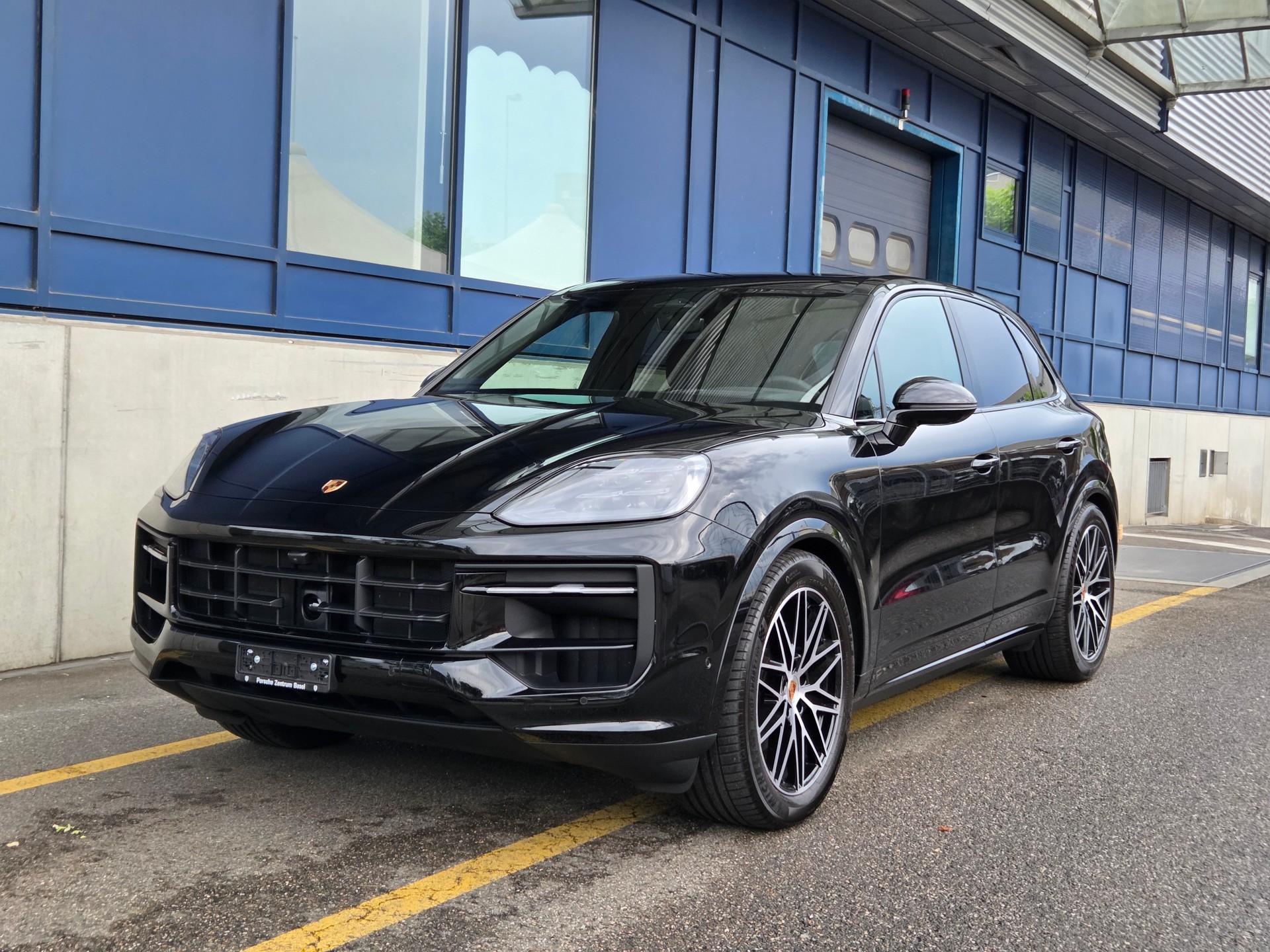 PORSCHE Cayenne Black Edition Tiptronic-showroom-element-1