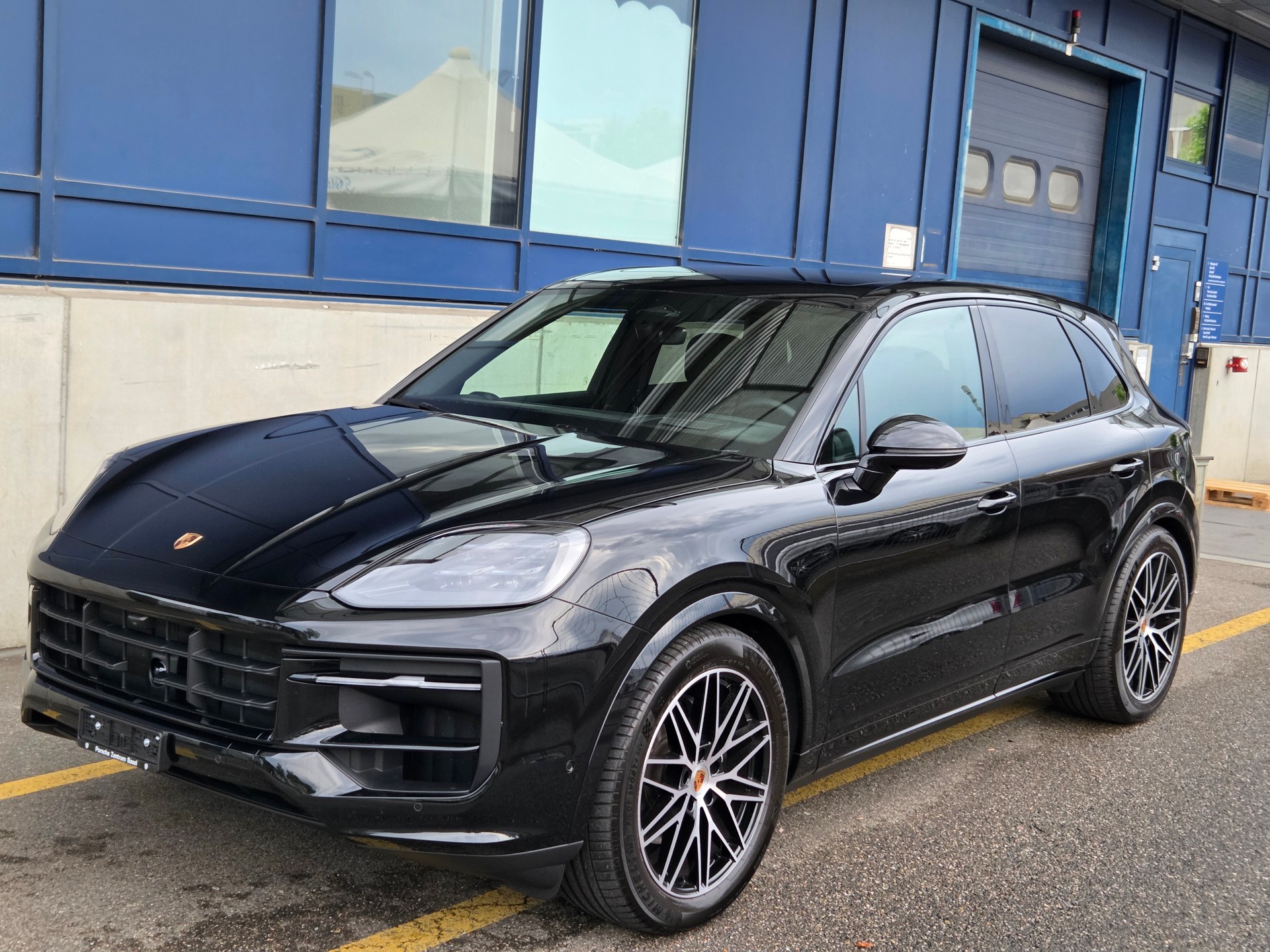 PORSCHE Cayenne Black Edition Tiptronic-image-23