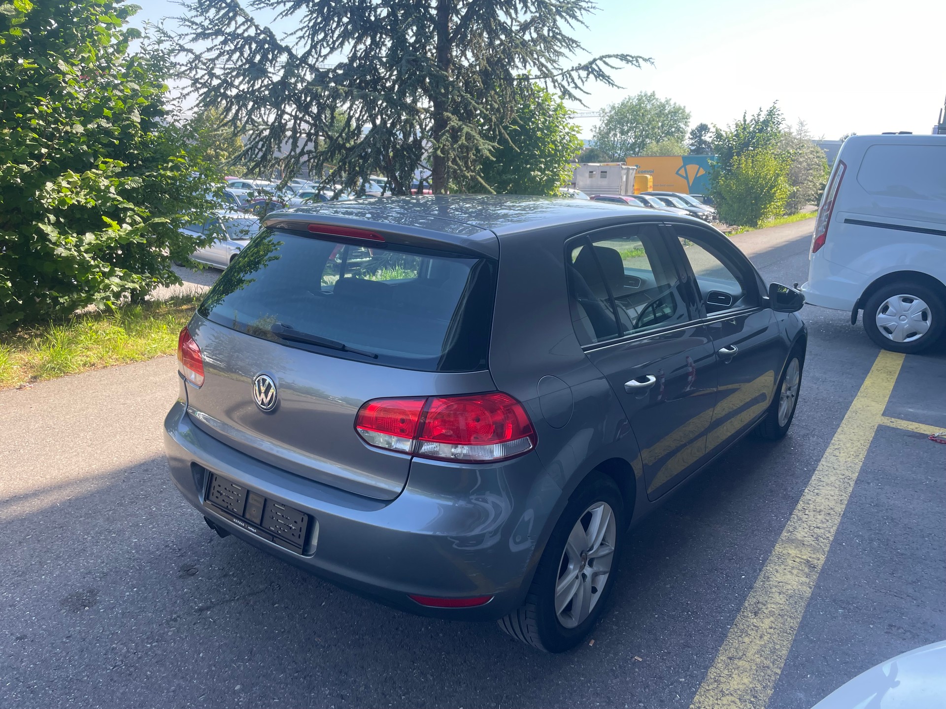 VW Golf 2.0 TDI Comfortline DSG-image-5