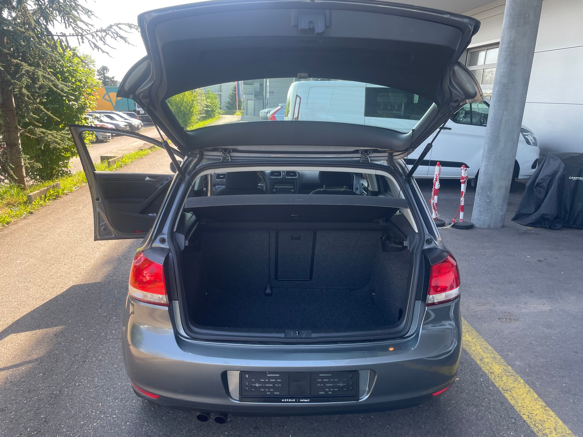 VW Golf 2.0 TDI Comfortline DSG-image-11