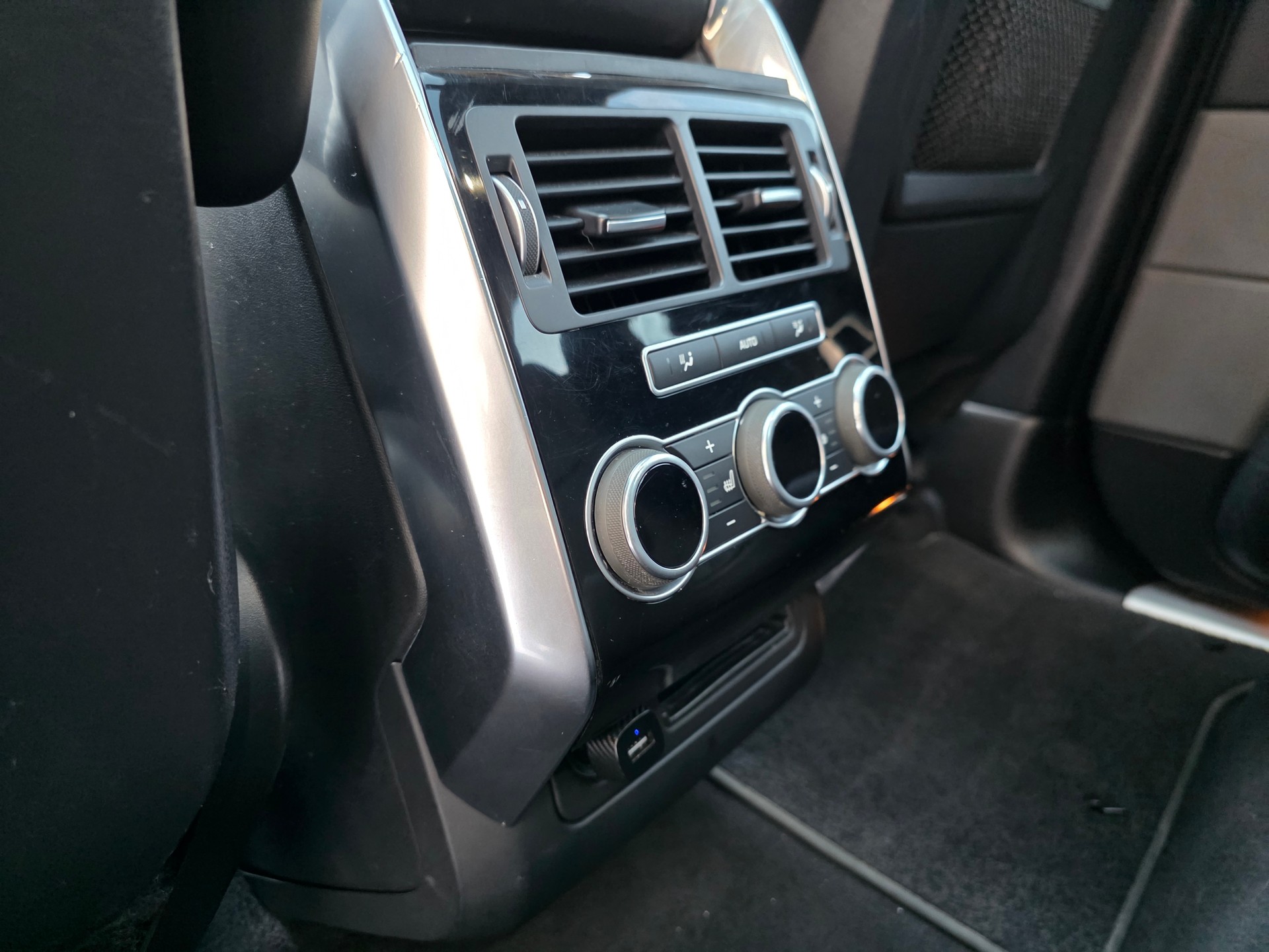 LAND ROVER Range Rover Sport 3.0 SDV6 HSE Dynamic Automatic-image-22