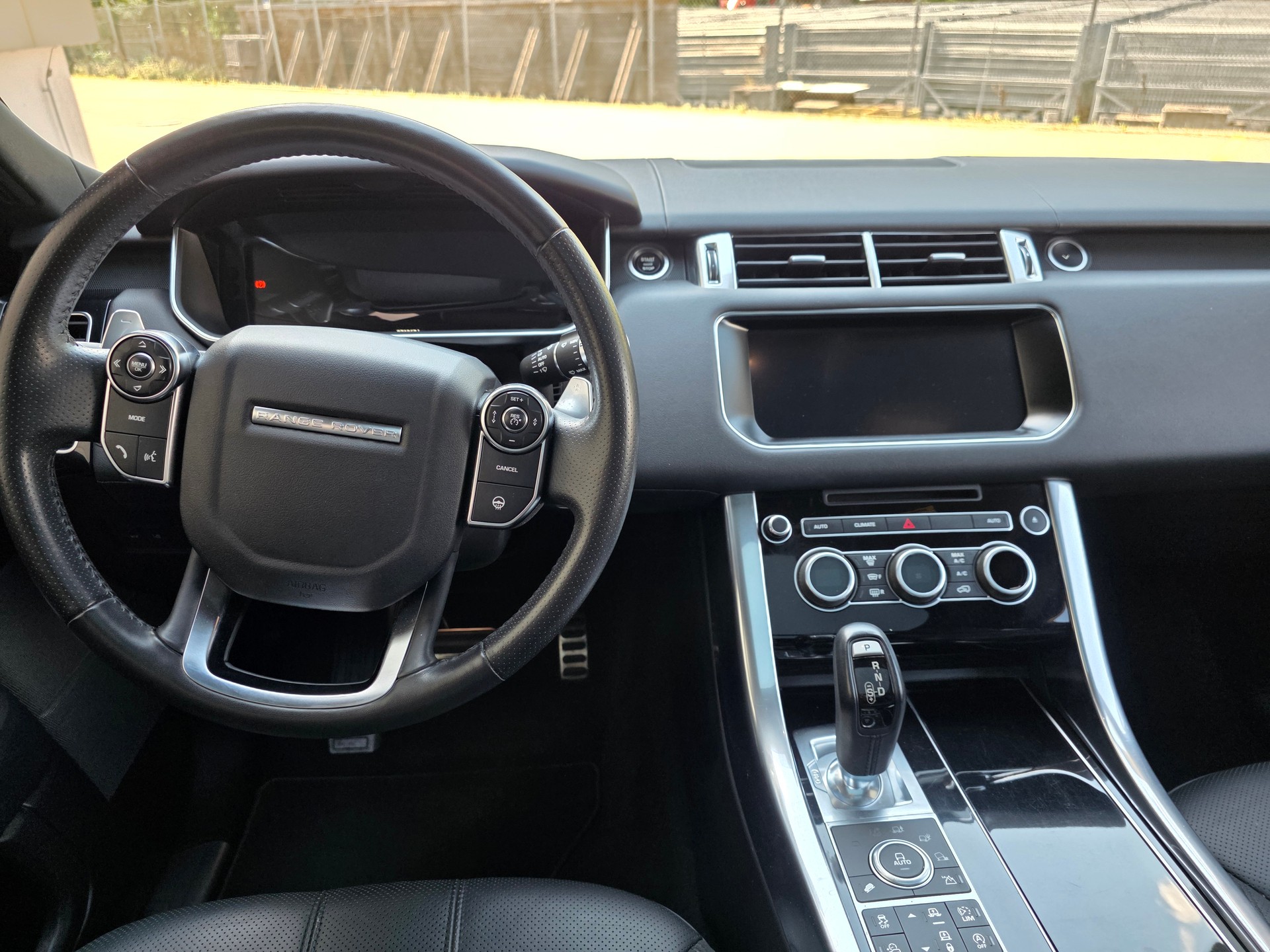 LAND ROVER Range Rover Sport 3.0 SDV6 HSE Dynamic Automatic-image-24