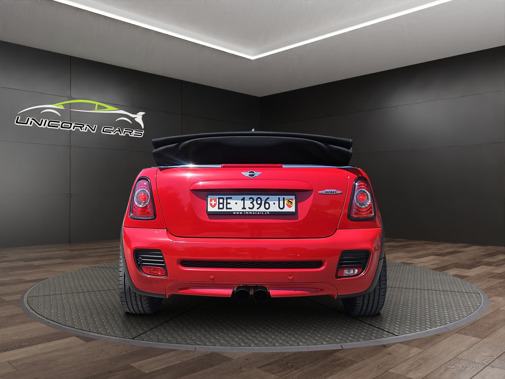 MINI Cooper John Cooper Works Cabriolet-image-5