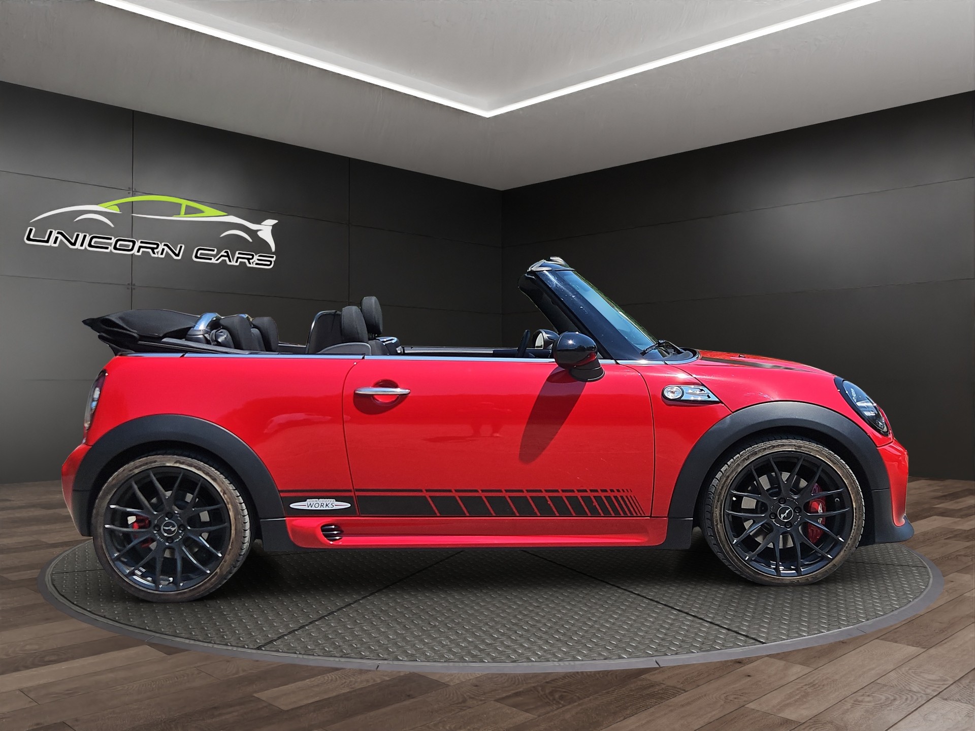 MINI Cooper John Cooper Works Cabriolet-showroom-element-3