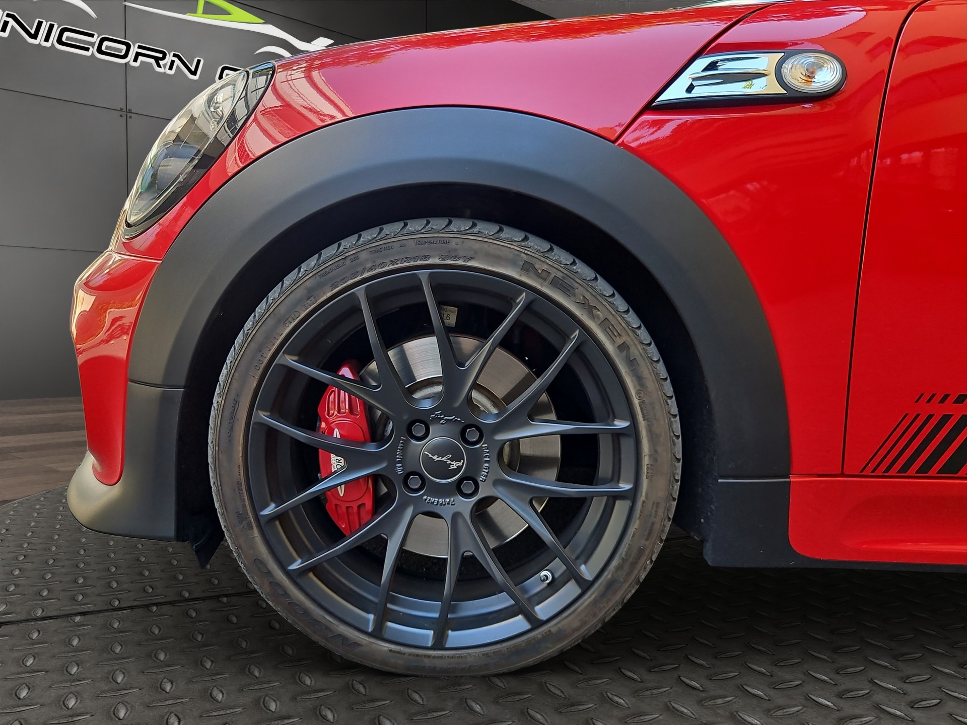 MINI Cooper John Cooper Works Cabriolet-image-12