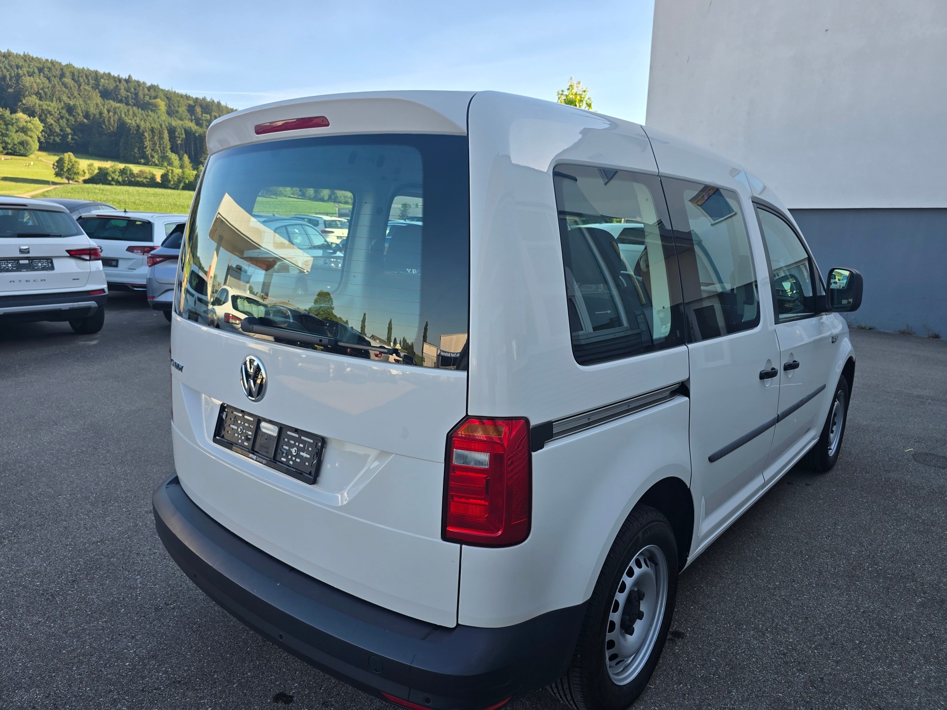 VW Caddy 2.0TDI BlueMotion Technology*TOP-ZUSTAND*Frsch ab MFK"Frisch ab Service**-image-3