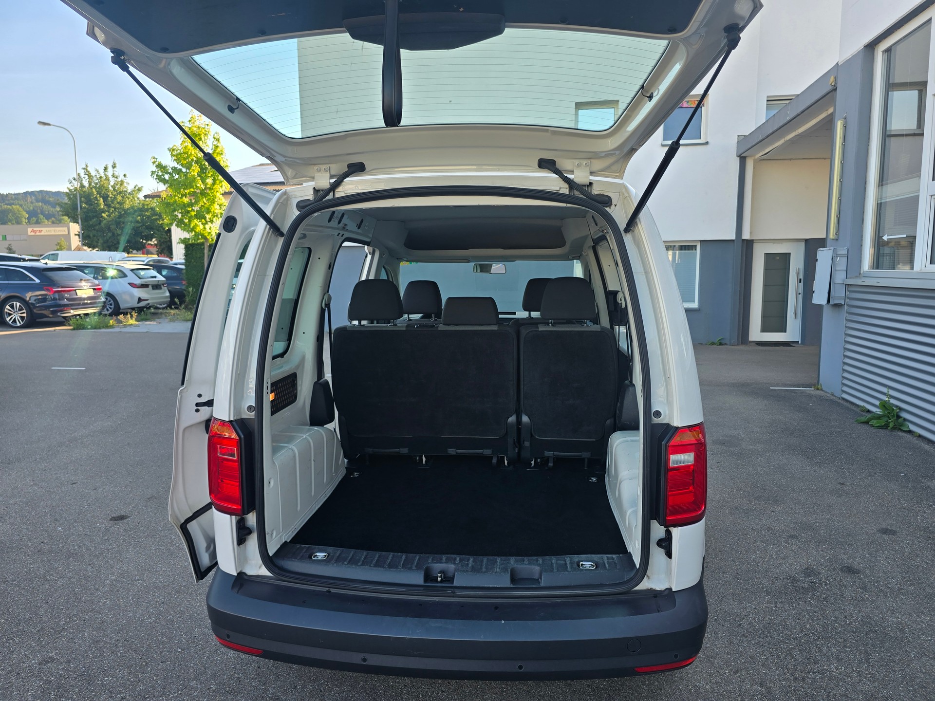 VW Caddy 2.0TDI BlueMotion Technology*TOP-ZUSTAND*Frsch ab MFK"Frisch ab Service**-image-7