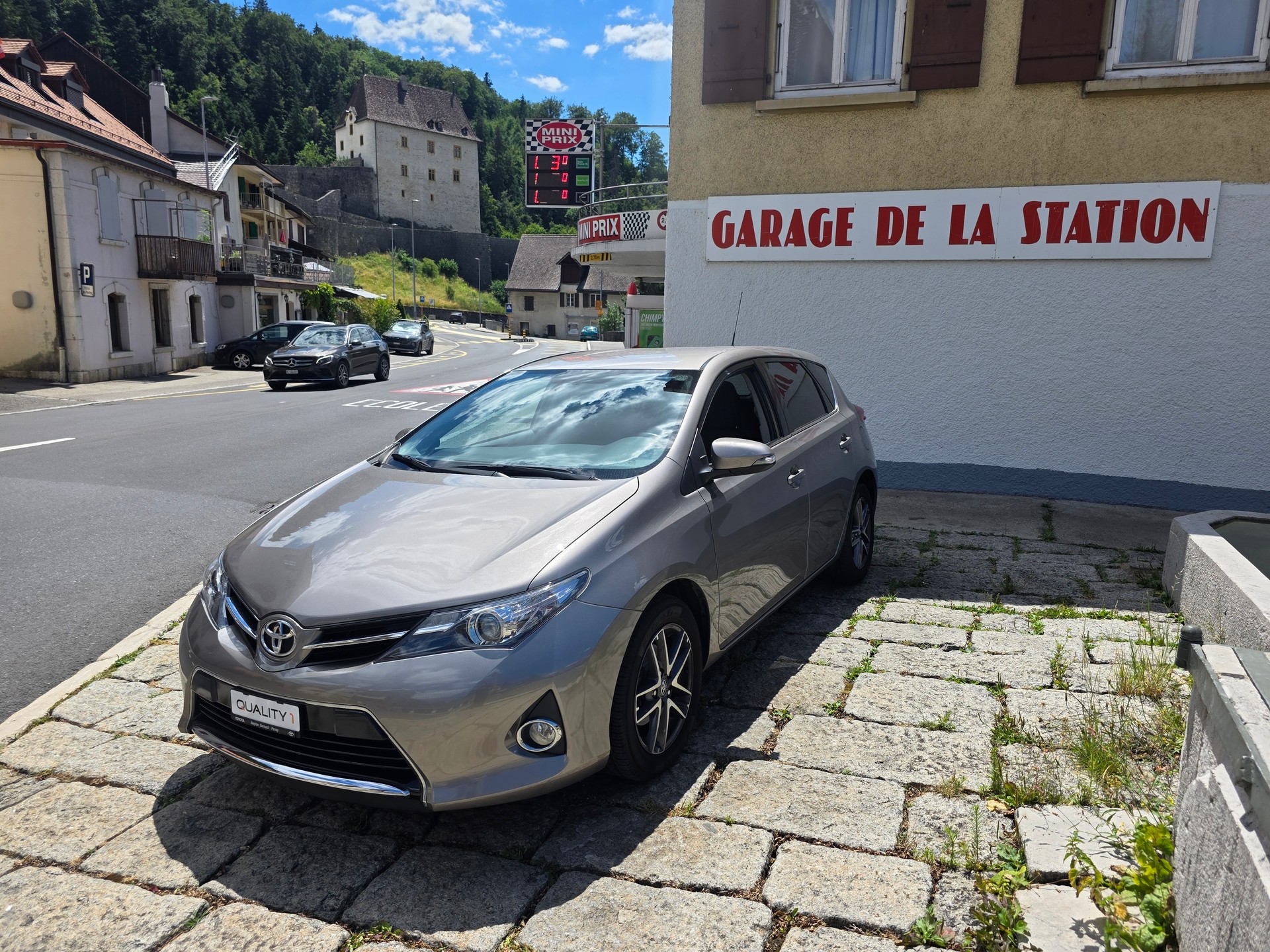 TOYOTA Auris 1.6 Trend