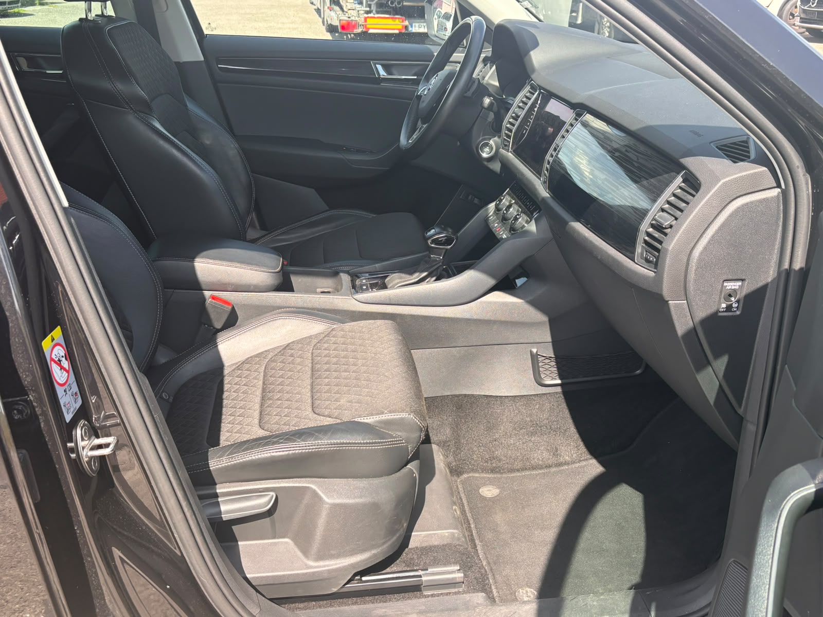 SKODA Kodiaq 2.0 TDI CR Style 4x4 DSG-image-13