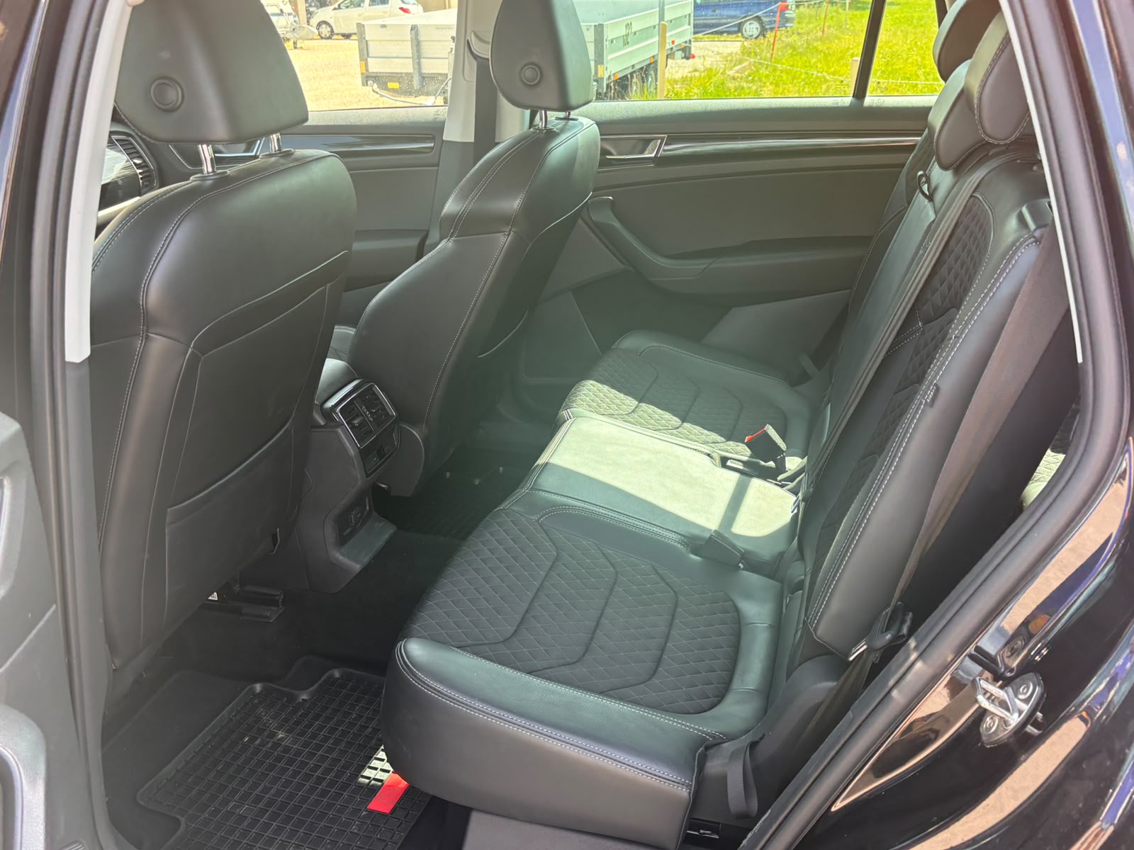 SKODA Kodiaq 2.0 TDI CR Style 4x4 DSG-image-11