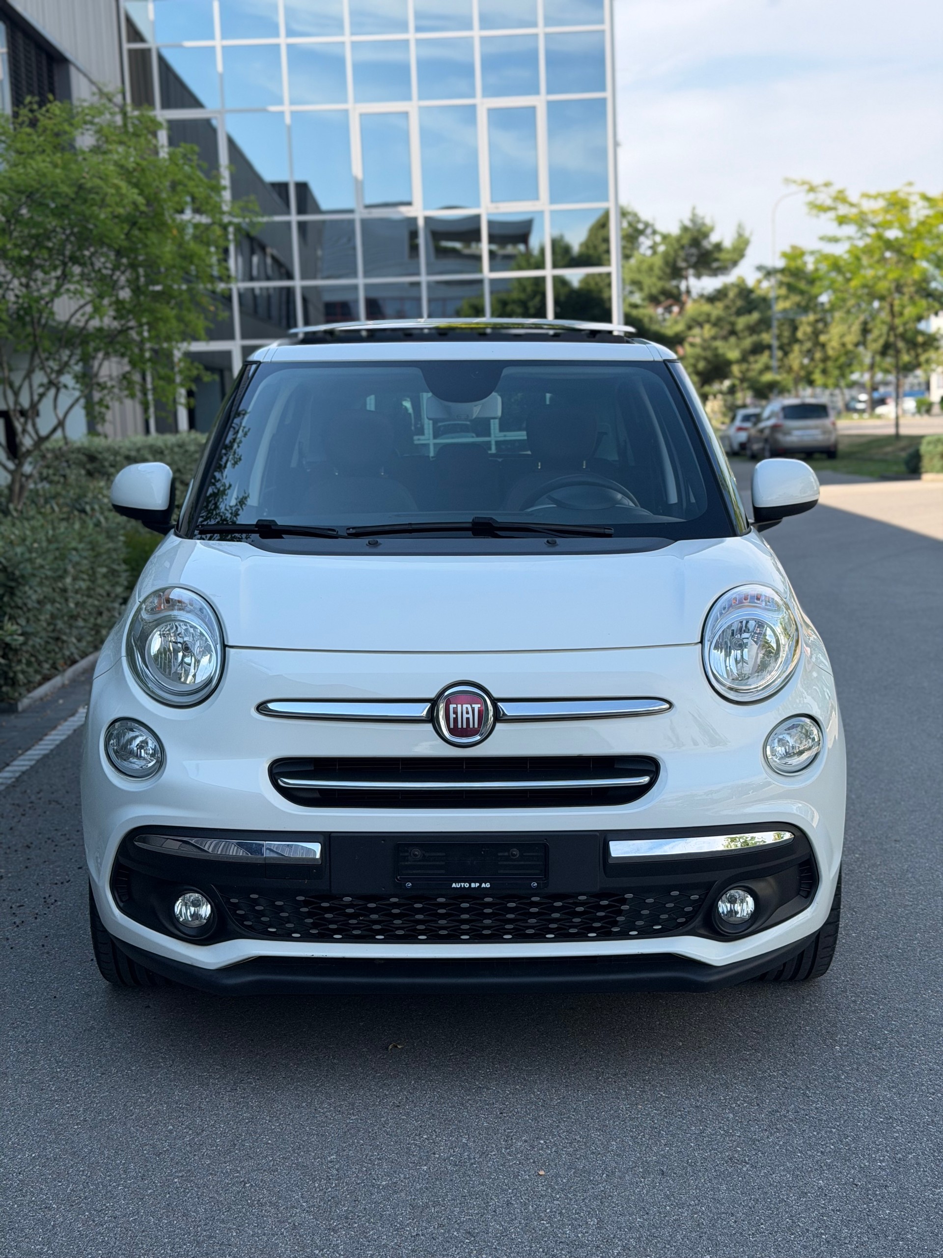 FIAT 500L Wagon 1.6JTD Lounge-image-2