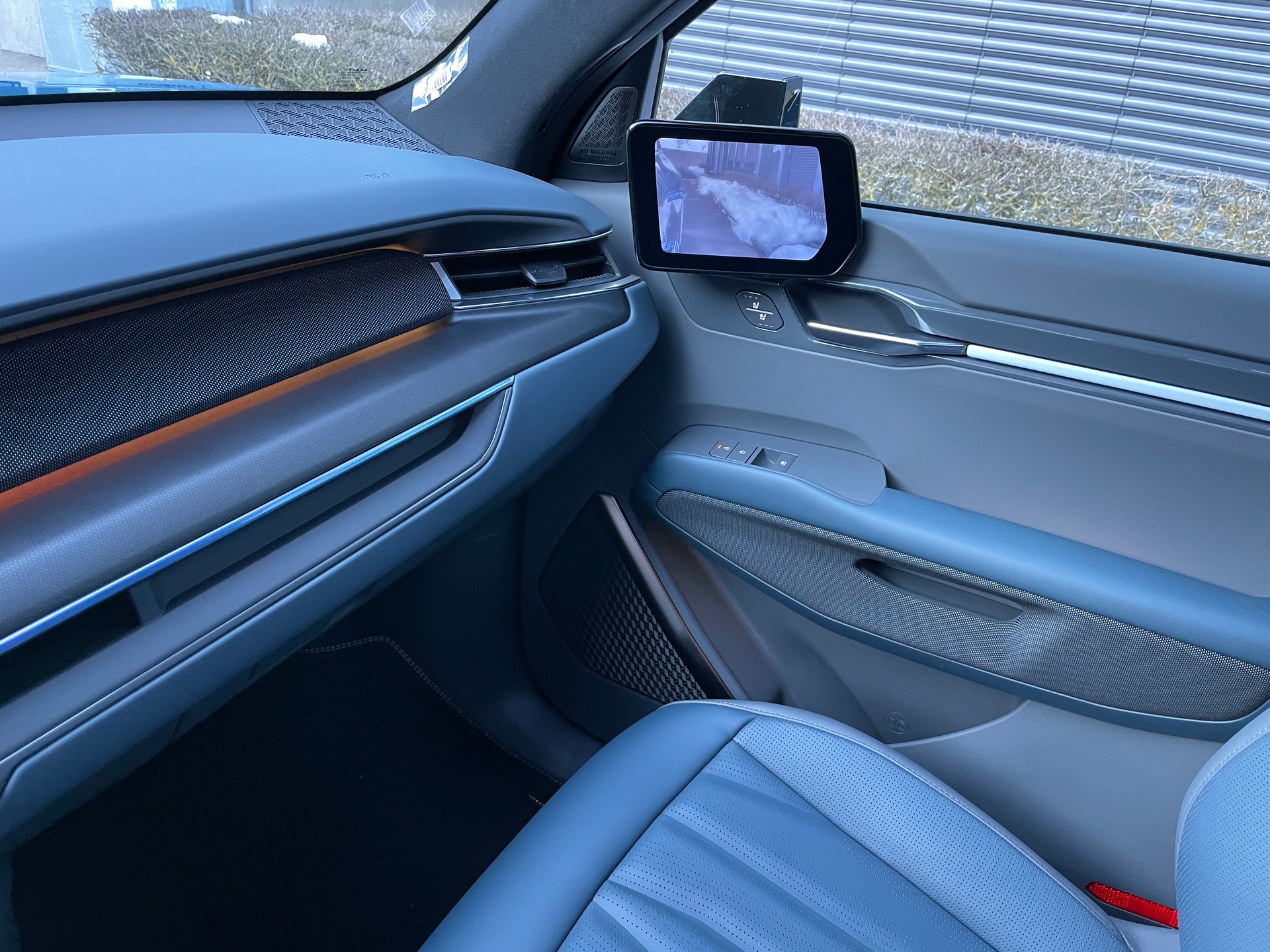 KIA EV9 99,8 kWh GT-Line 4x4 mit Panoramadach, 7-Sitzer, Digitale Spiegel-image-25