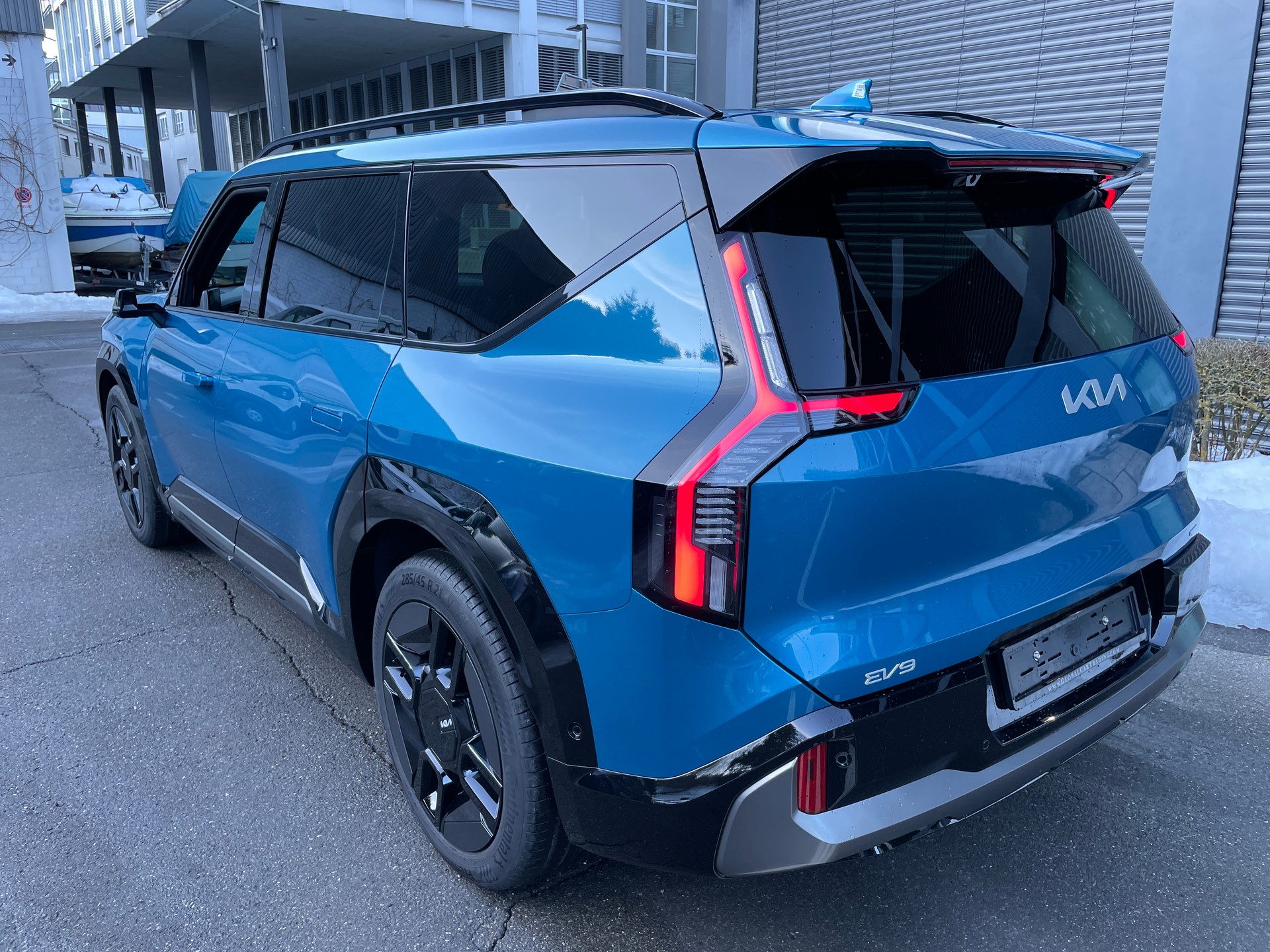 KIA EV9 99,8 kWh GT-Line 4x4 mit Panoramadach, 7-Sitzer, Digitale Spiegel-showroom-element-3