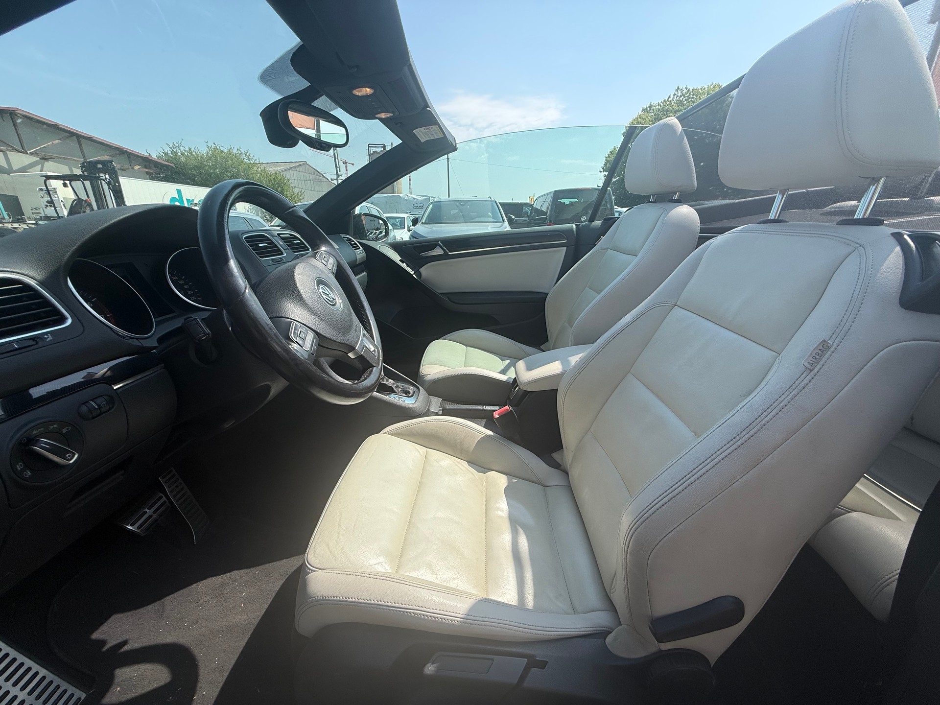 VW Golf Cabrio 1.4 TSI DSG-image-5