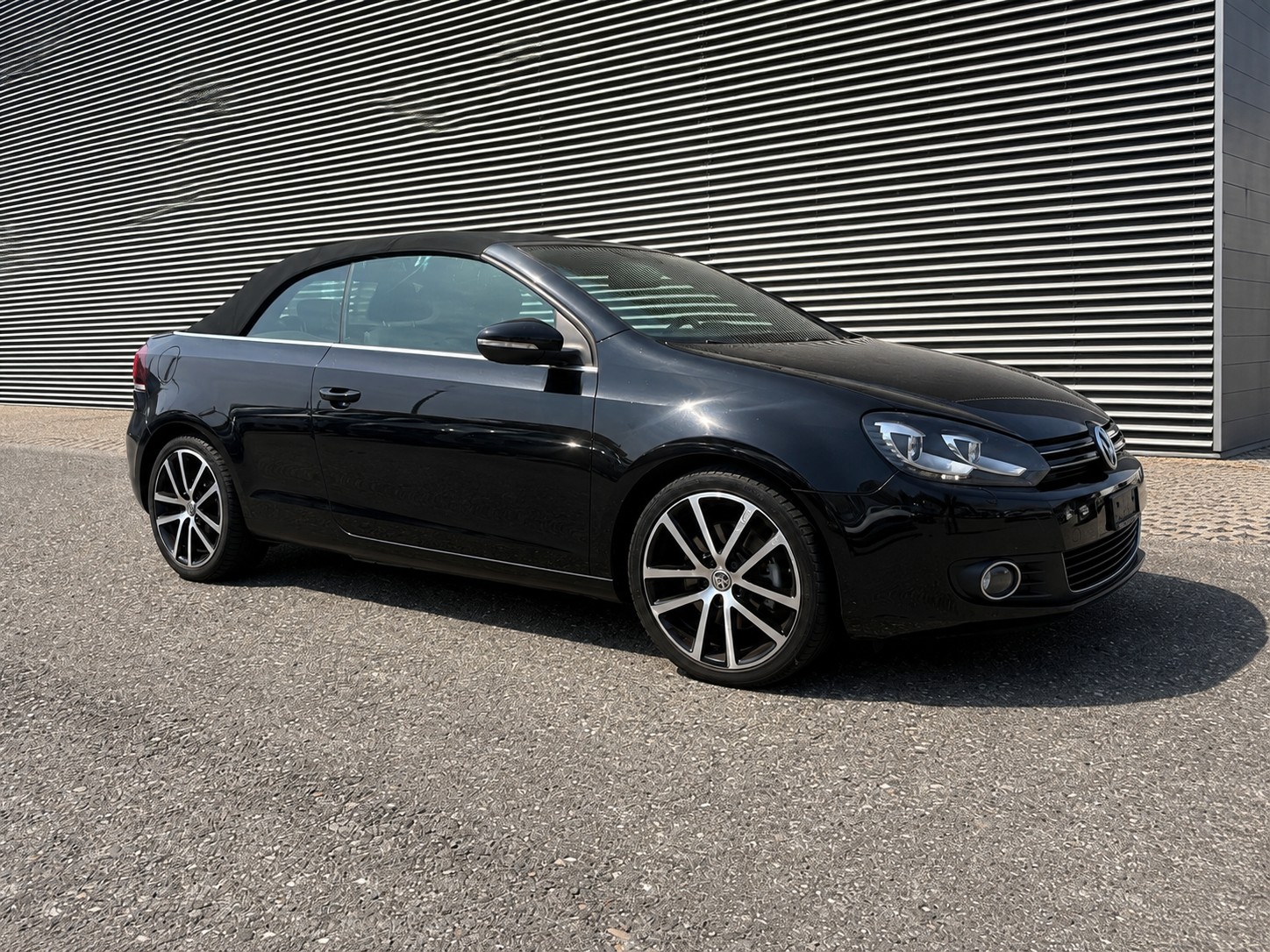 VW Golf Cabrio 1.4 TSI DSG-image-1