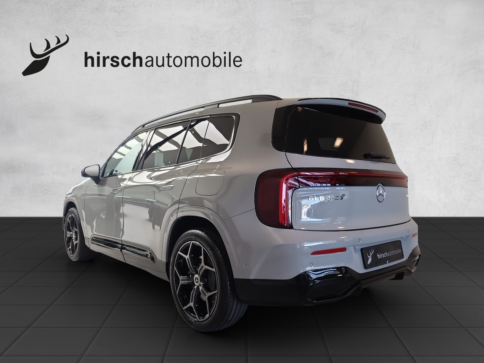 MERCEDES-BENZ GLB 220 4Matic 8G-Tronic-showroom-element-1