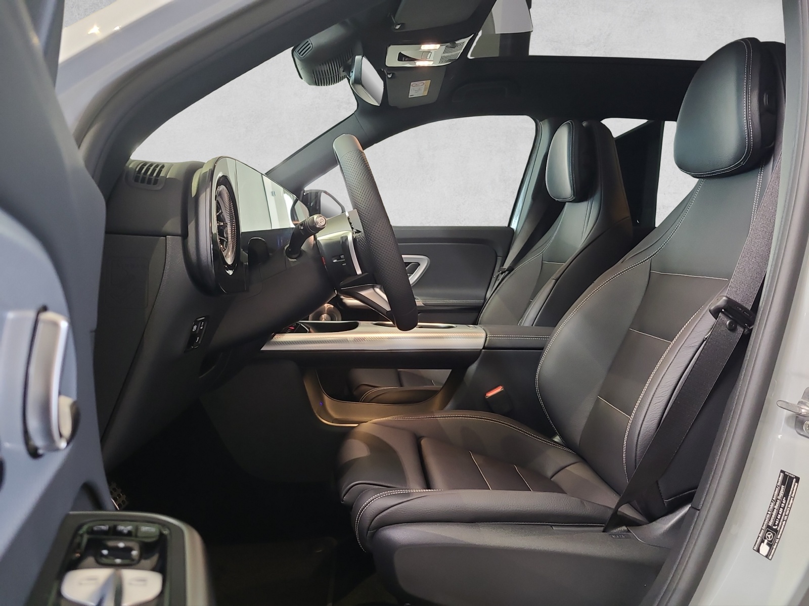 MERCEDES-BENZ GLB 220 4Matic 8G-Tronic-image-7