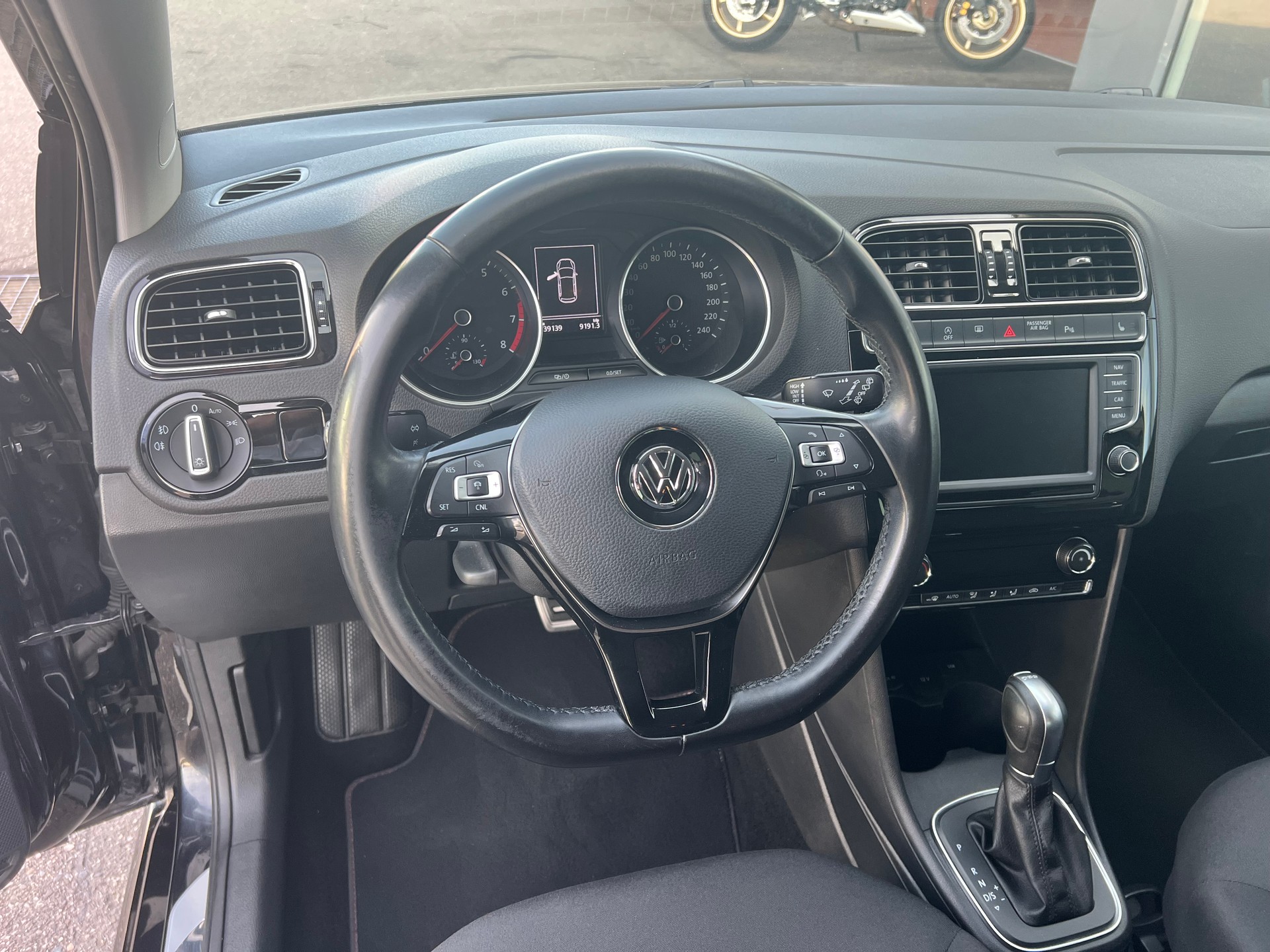 VW Polo 1.2 TSI BMT Sound DSG-image-10
