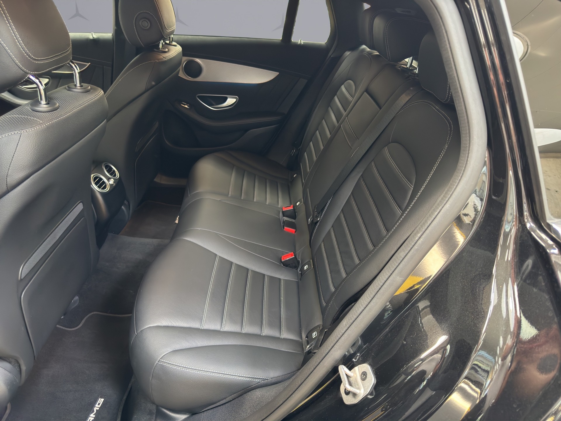 MERCEDES-BENZ EQC 400 AMG Line 4matic-image-9