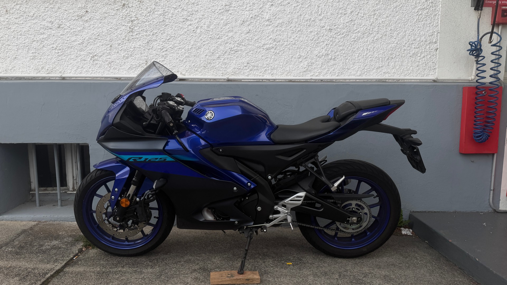 YAMAHA YZF-R 125 ABS-image-0
