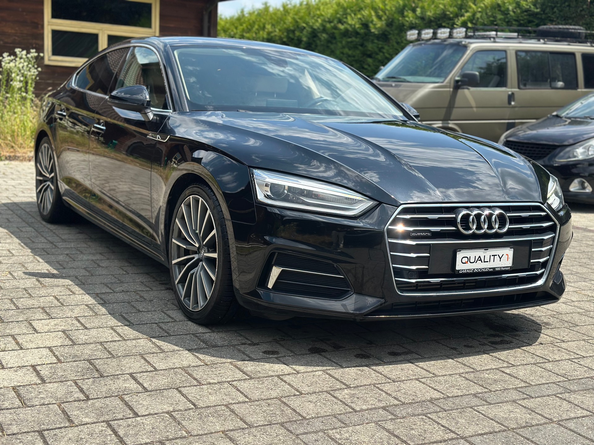 AUDI A5 Sportback 2.0 TFSI quattro S-tronic-showroom-element-2