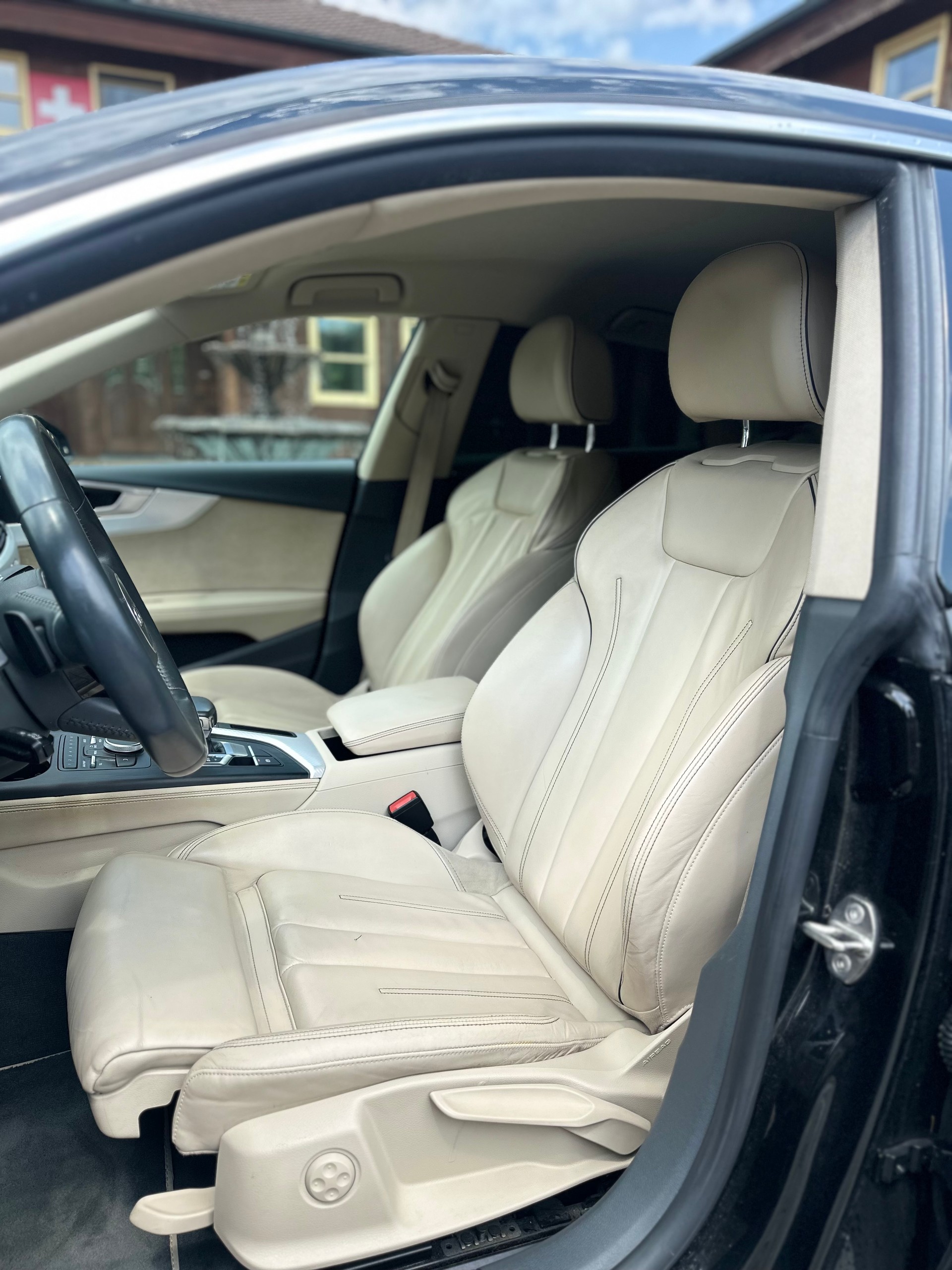 AUDI A5 Sportback 2.0 TFSI quattro S-tronic-image-8
