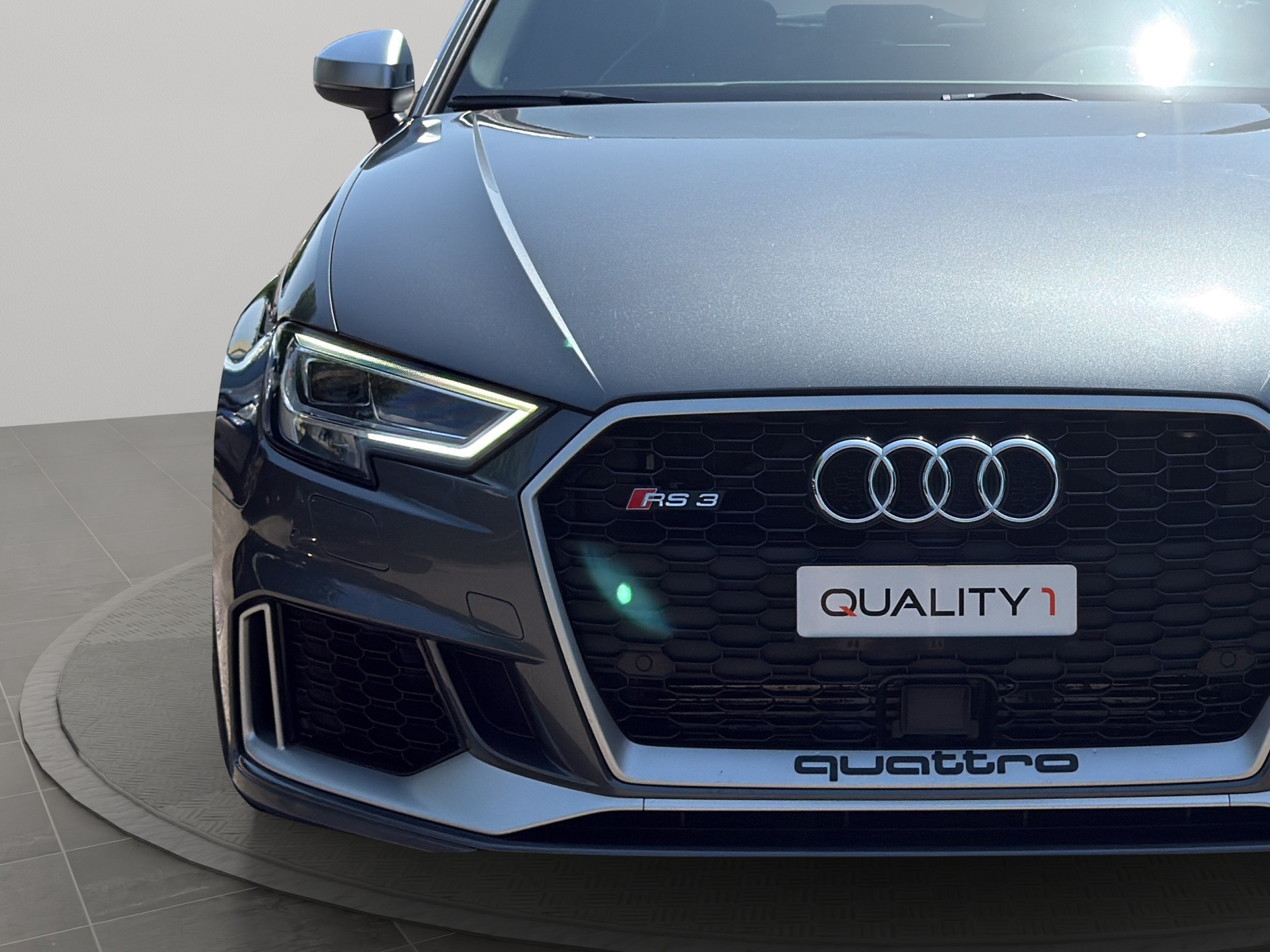 AUDI RS3 Sportback 2.5 TSI quattro S-tronic-showroom-element-3