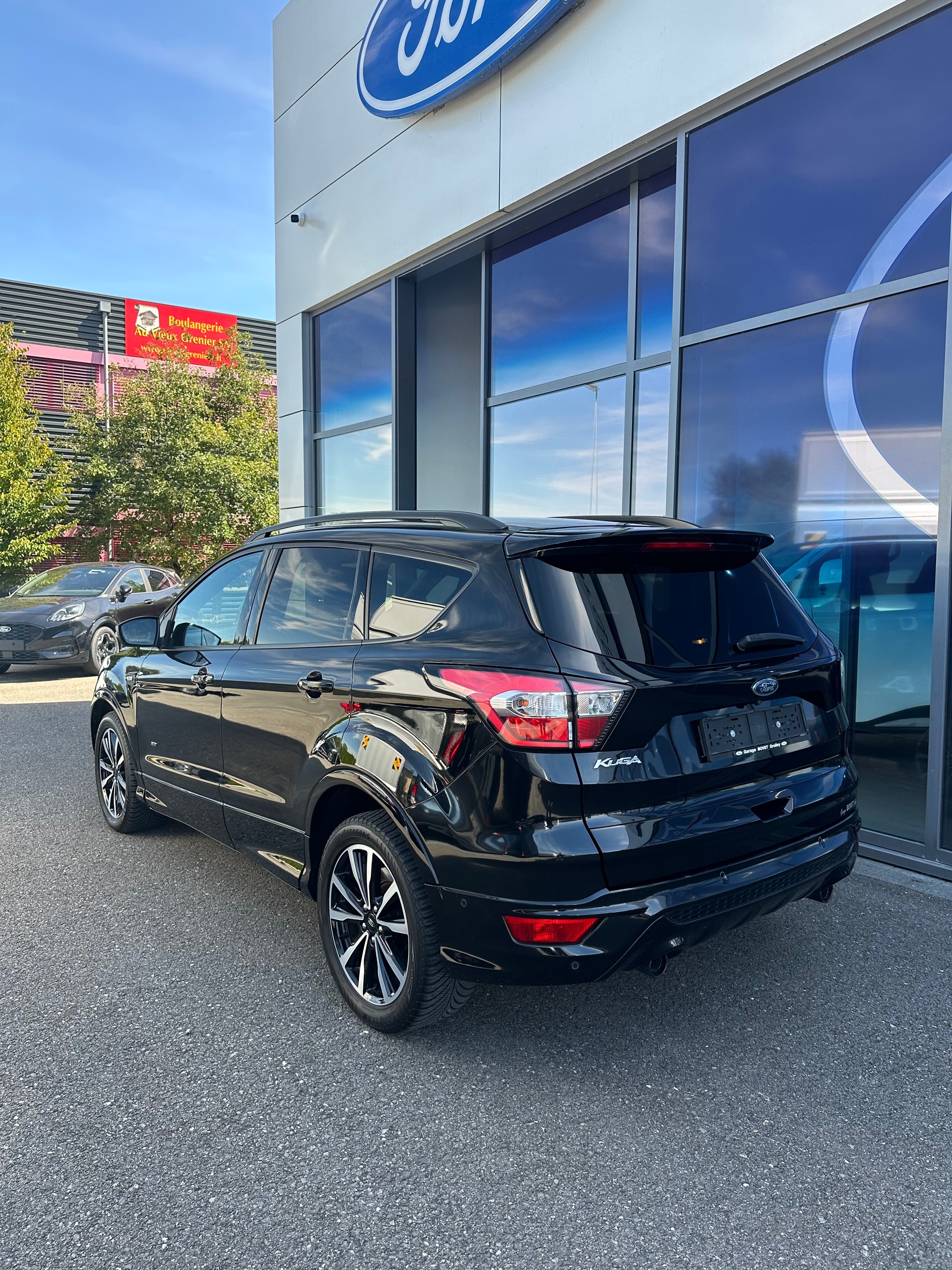 FORD Kuga 2.0 TDCi 150 ST-Line FPS-image-3