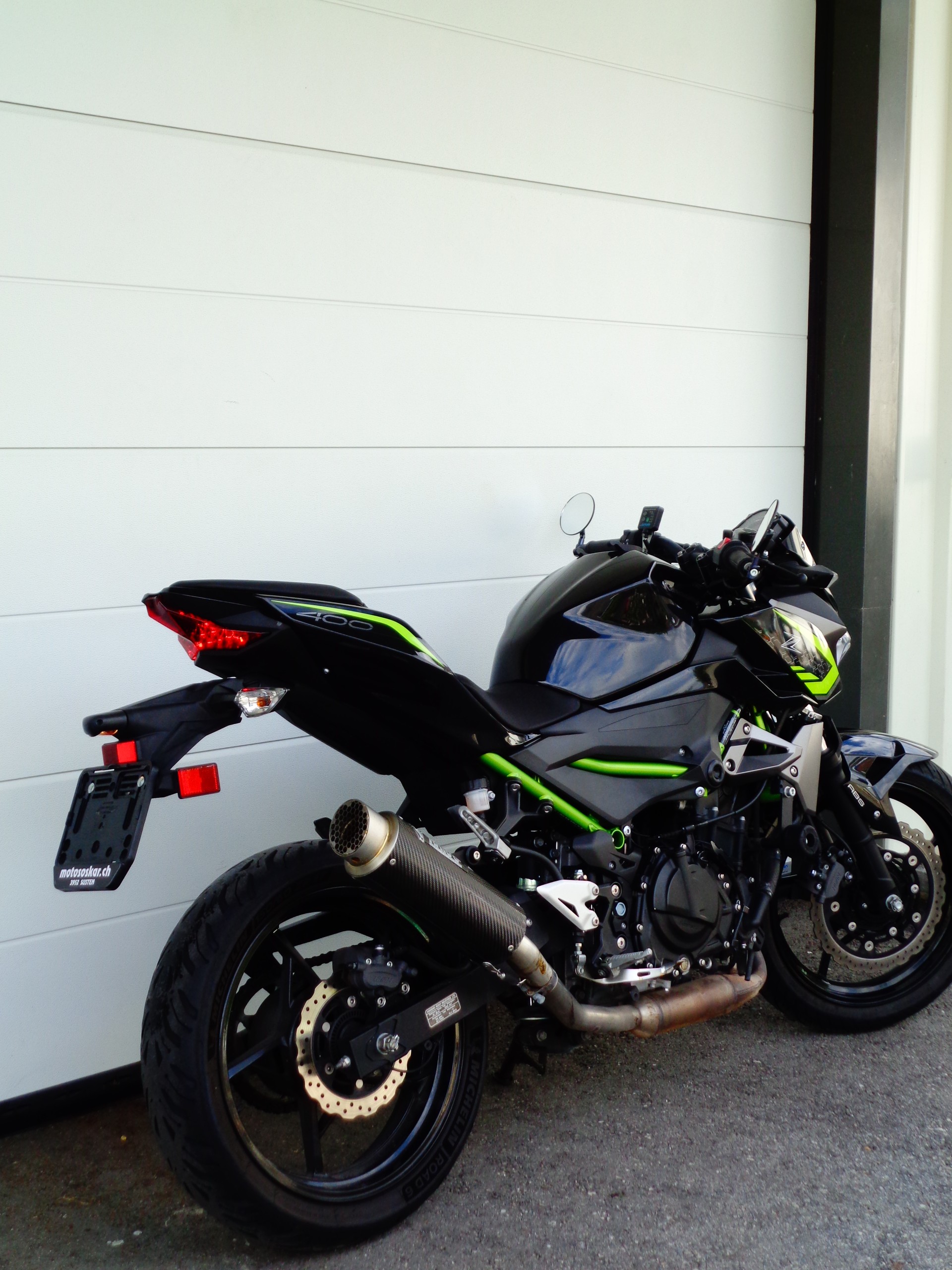 KAWASAKI Z 400 ABS-showroom-element-3