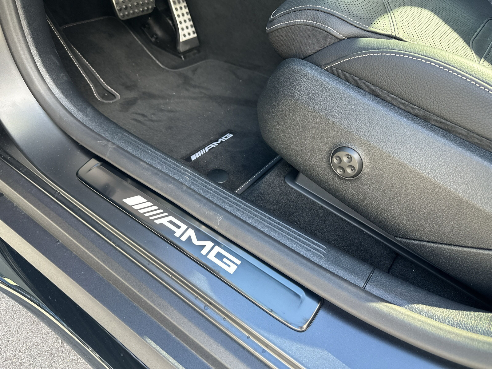 MERCEDES-BENZ GLC Coupé 53 AMG 4Matic+ Golden Accents Paket-image-23