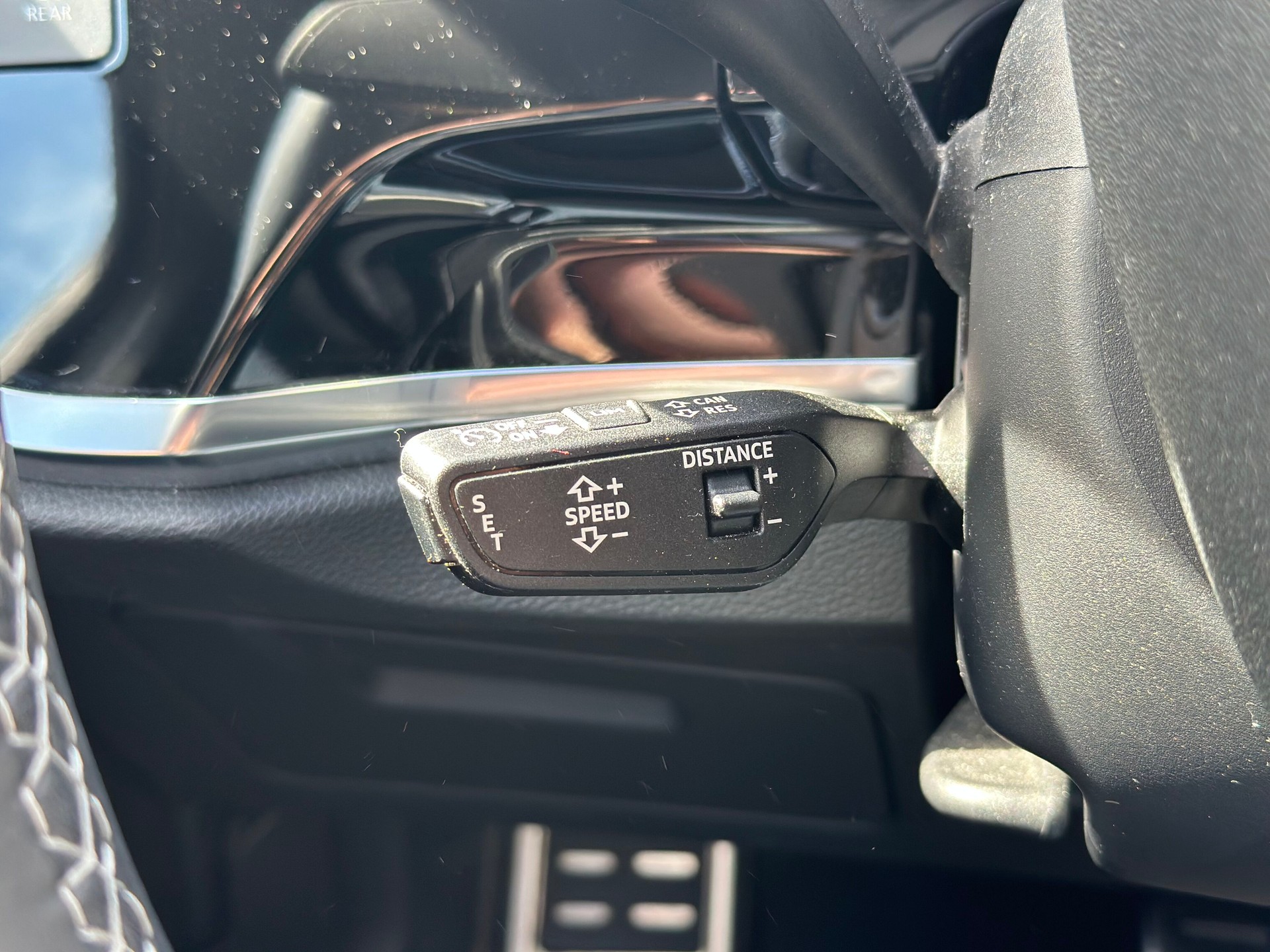 AUDI Q3 Sportback 40 TDI S line quattro S-tronic-image-9