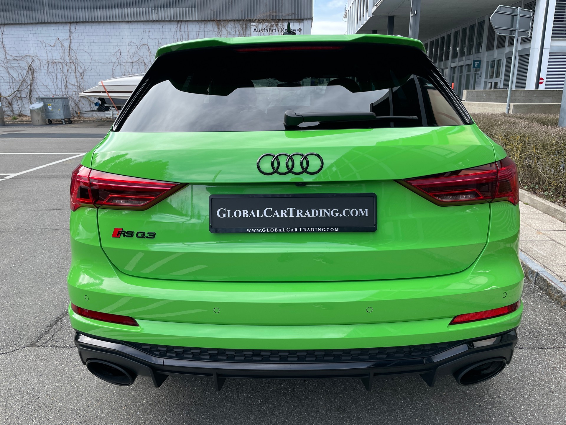 AUDI RS Q3 2.5 TFSI quattro S tronic-showroom-element-3