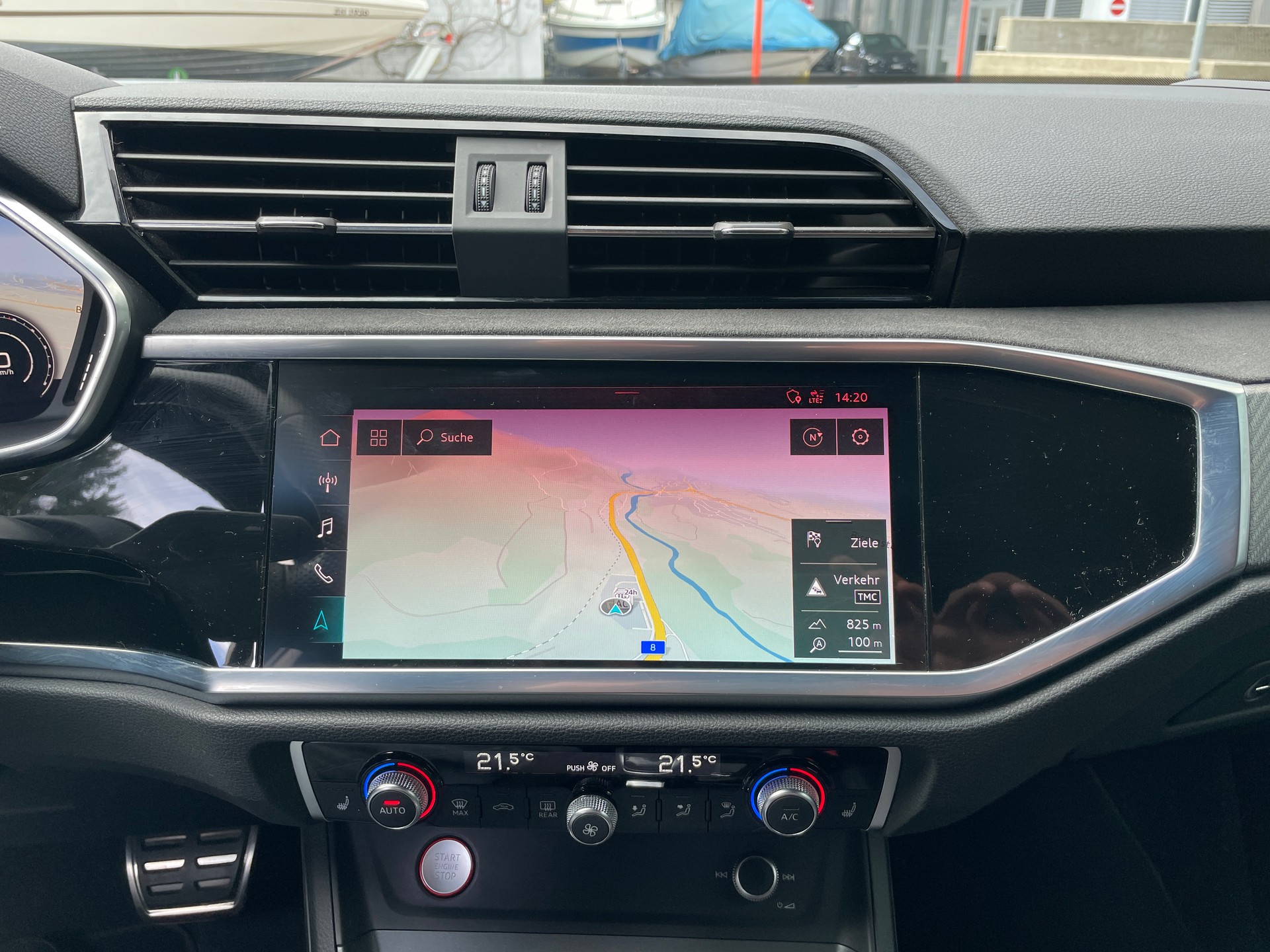AUDI RS Q3 2.5 TFSI quattro S tronic-image-19